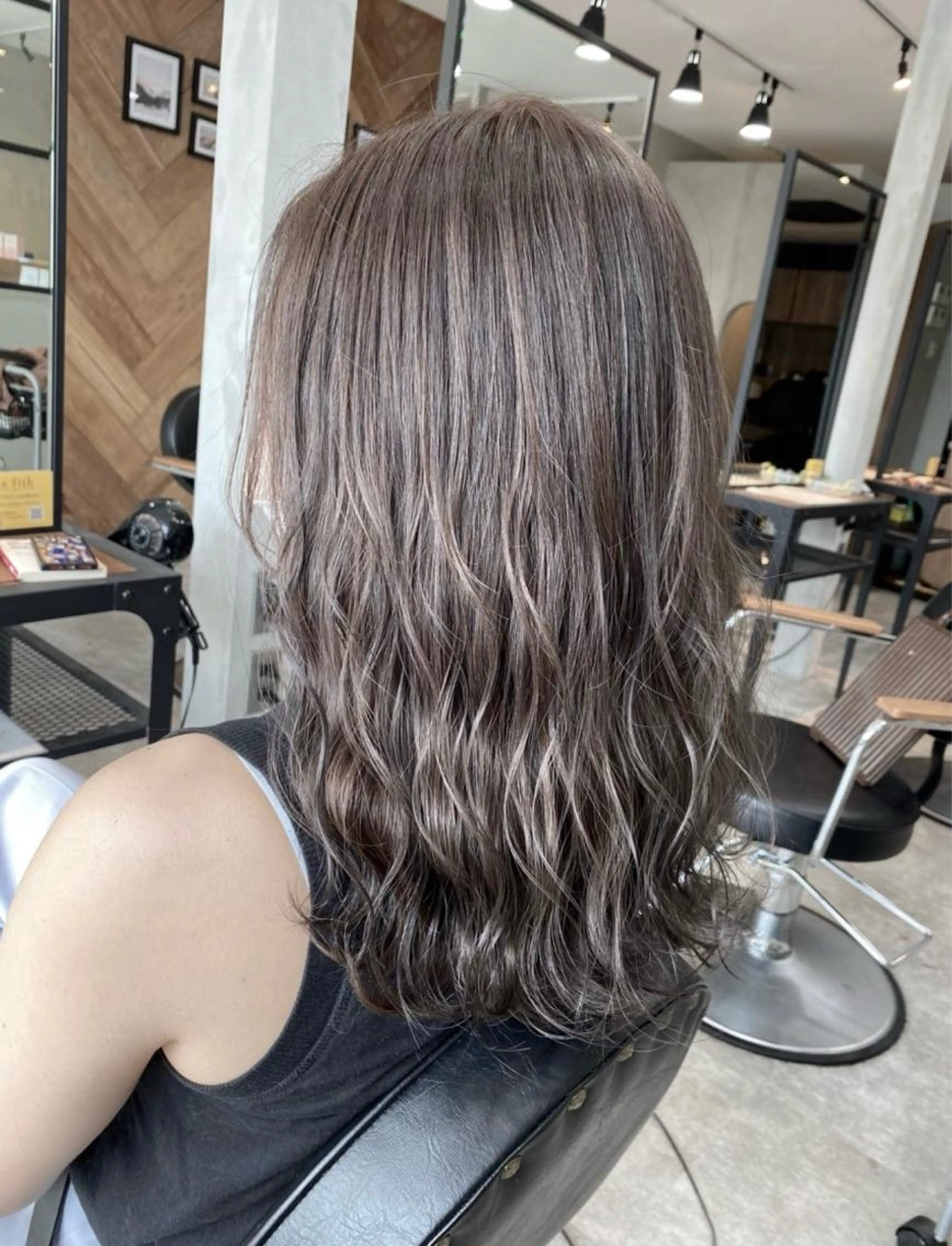 ロング カラー Lafithhair lov. 福山駅家店のヘアスタイル