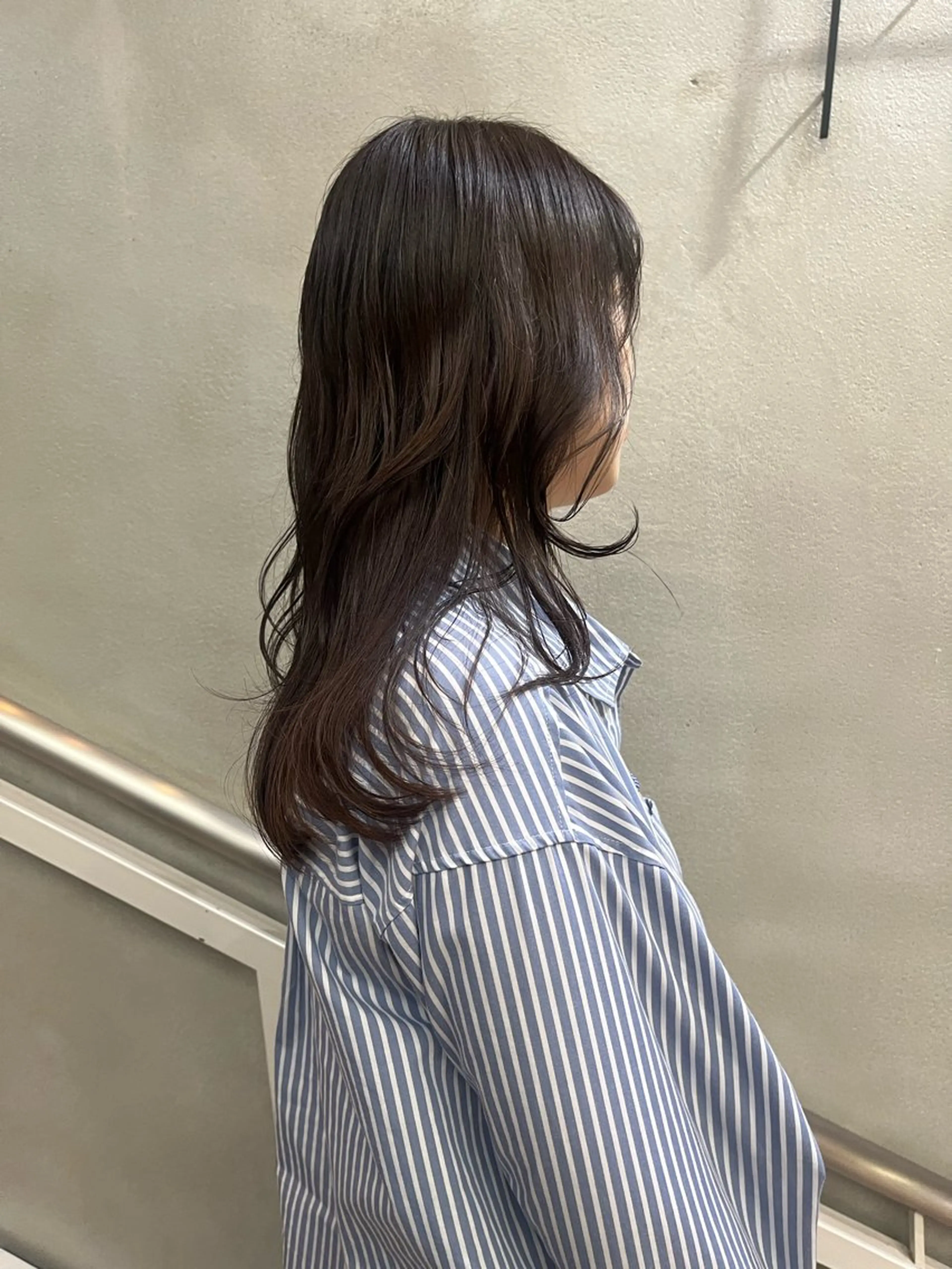 ロング カラー 佐藤 永夏のヘアスタイル