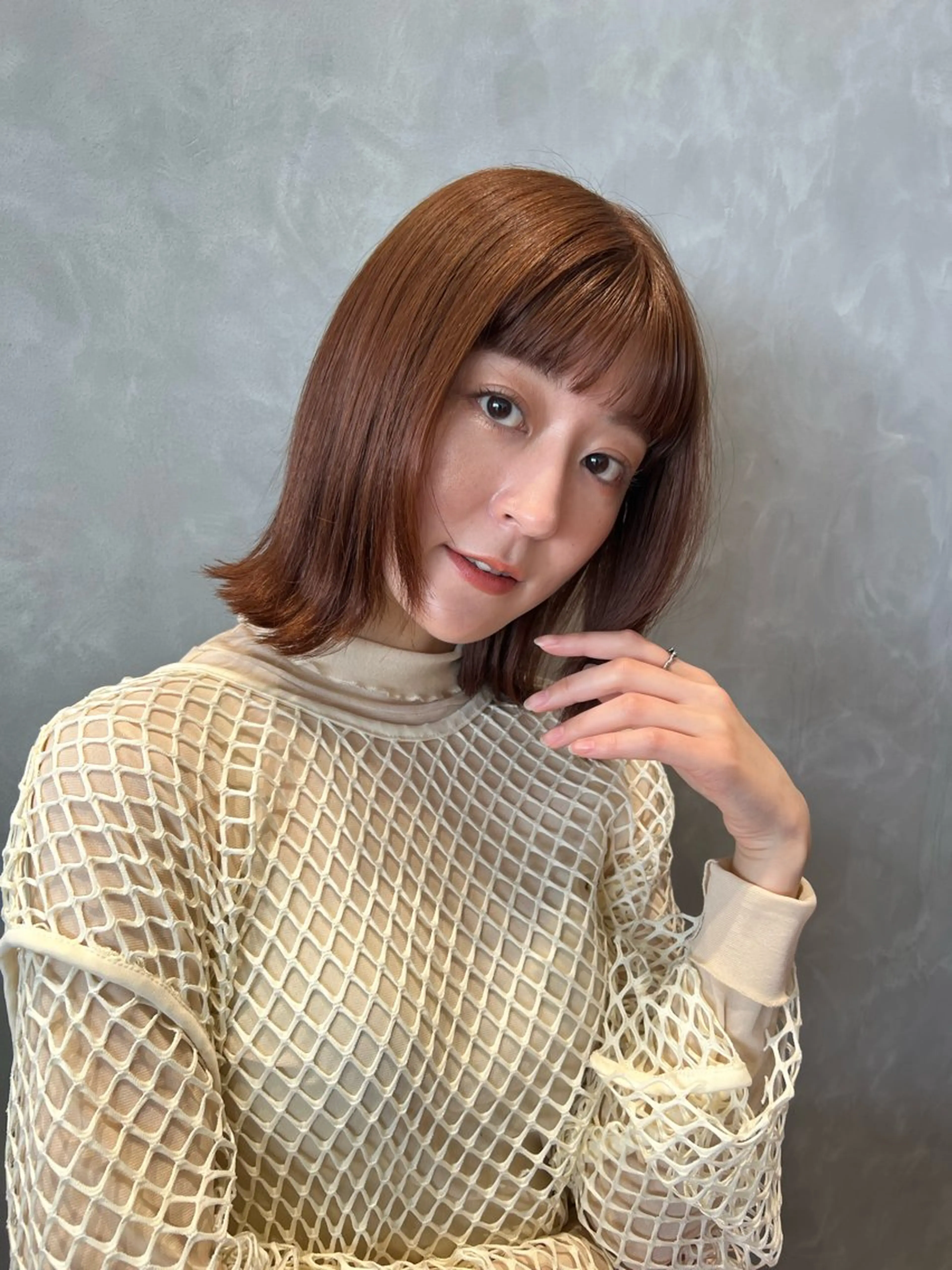 ミディアム カラー 赤みゼロ 🤎柔ベージュのヘアスタイル