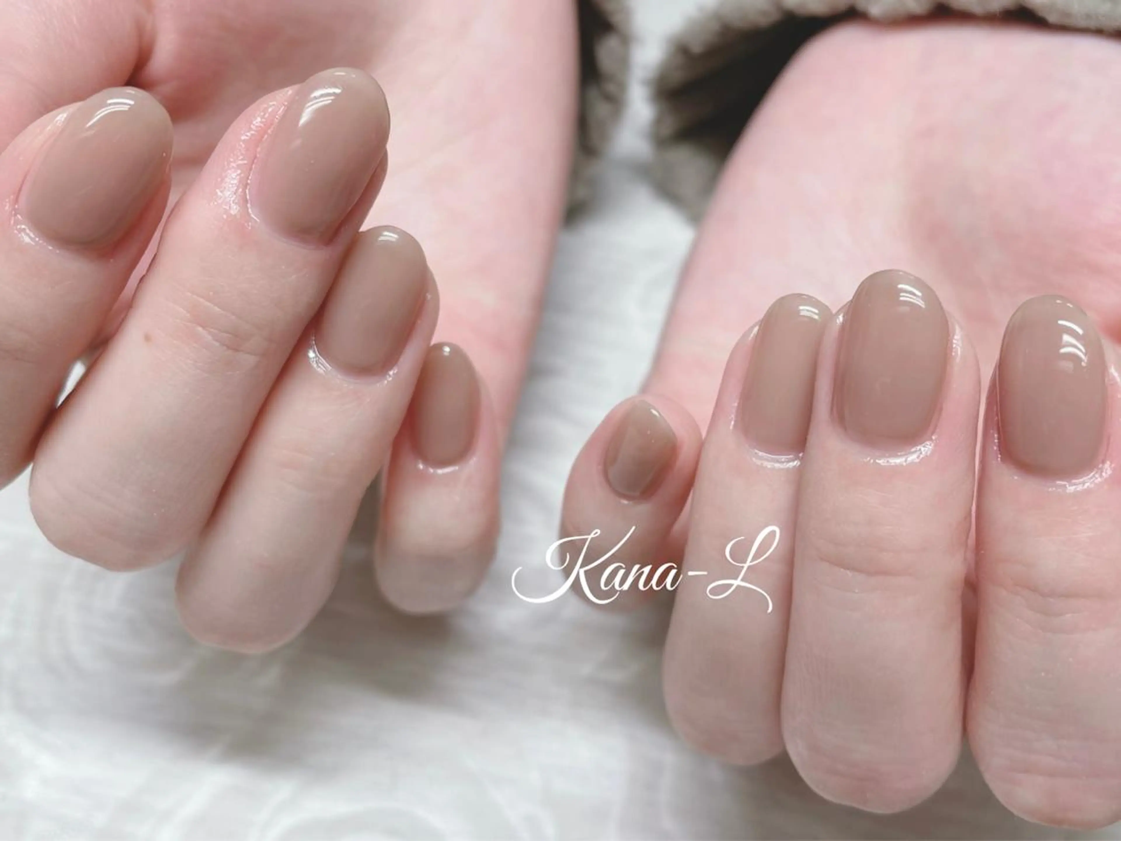 カラー ネイル オフィスネイル ワンカラーネイル 芦辺 香奈のネイルデザイン