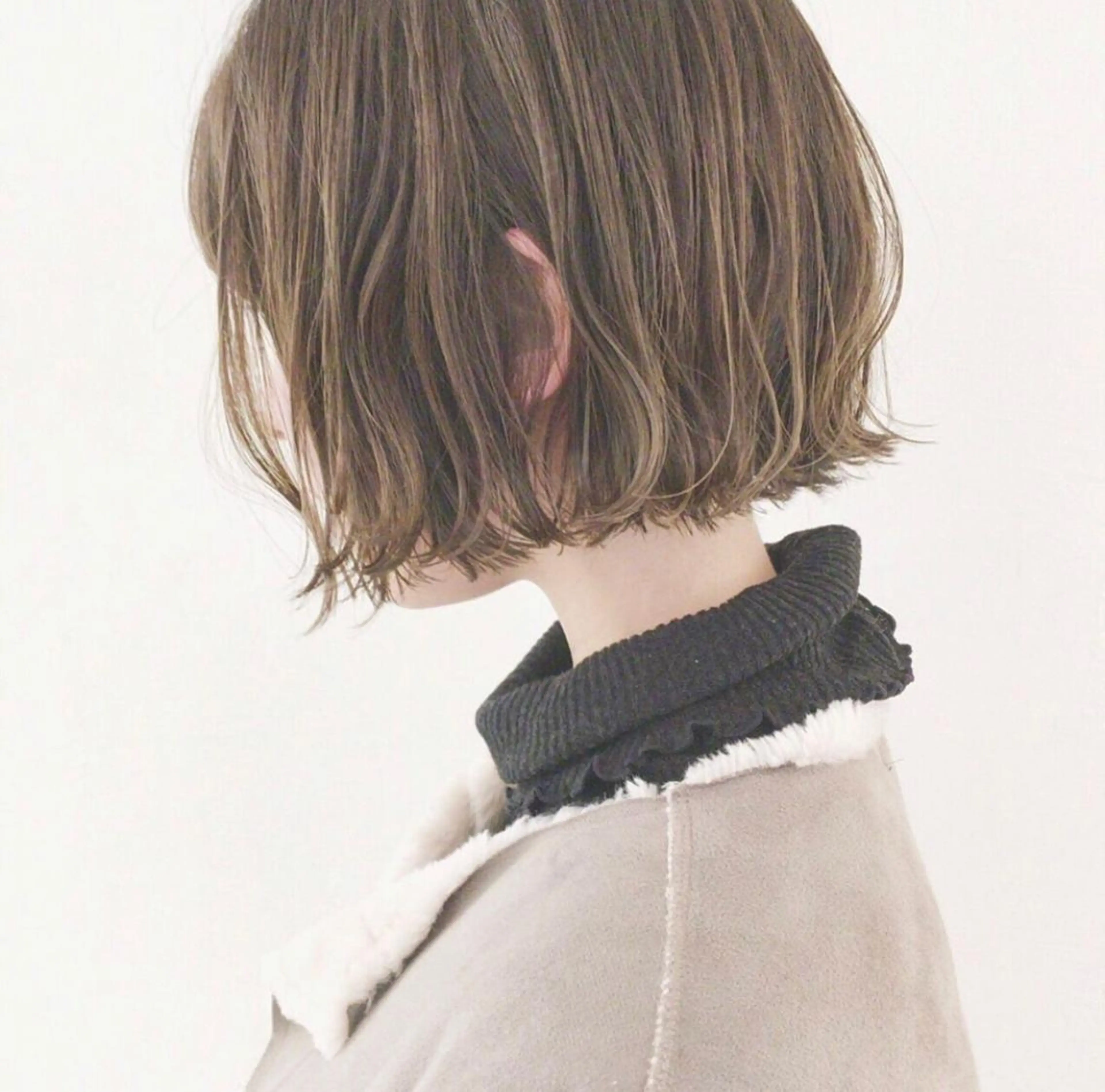 カラー ハイライトカラー iLi 《イリ》のヘアスタイル