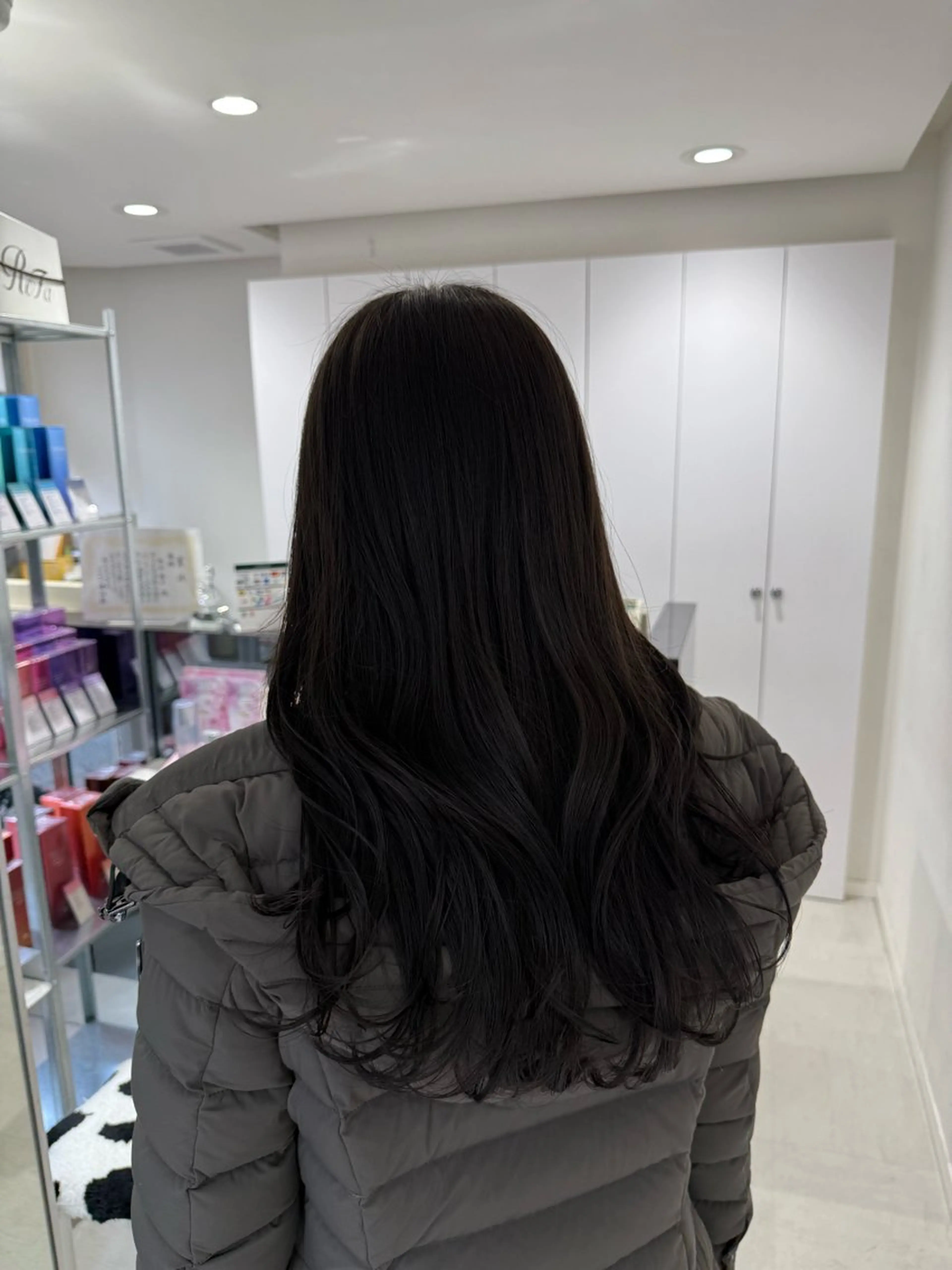 ロング カット ヘアカラー トリートメント ヘアセット やま/トレンドカラー /カットのヘアスタイル