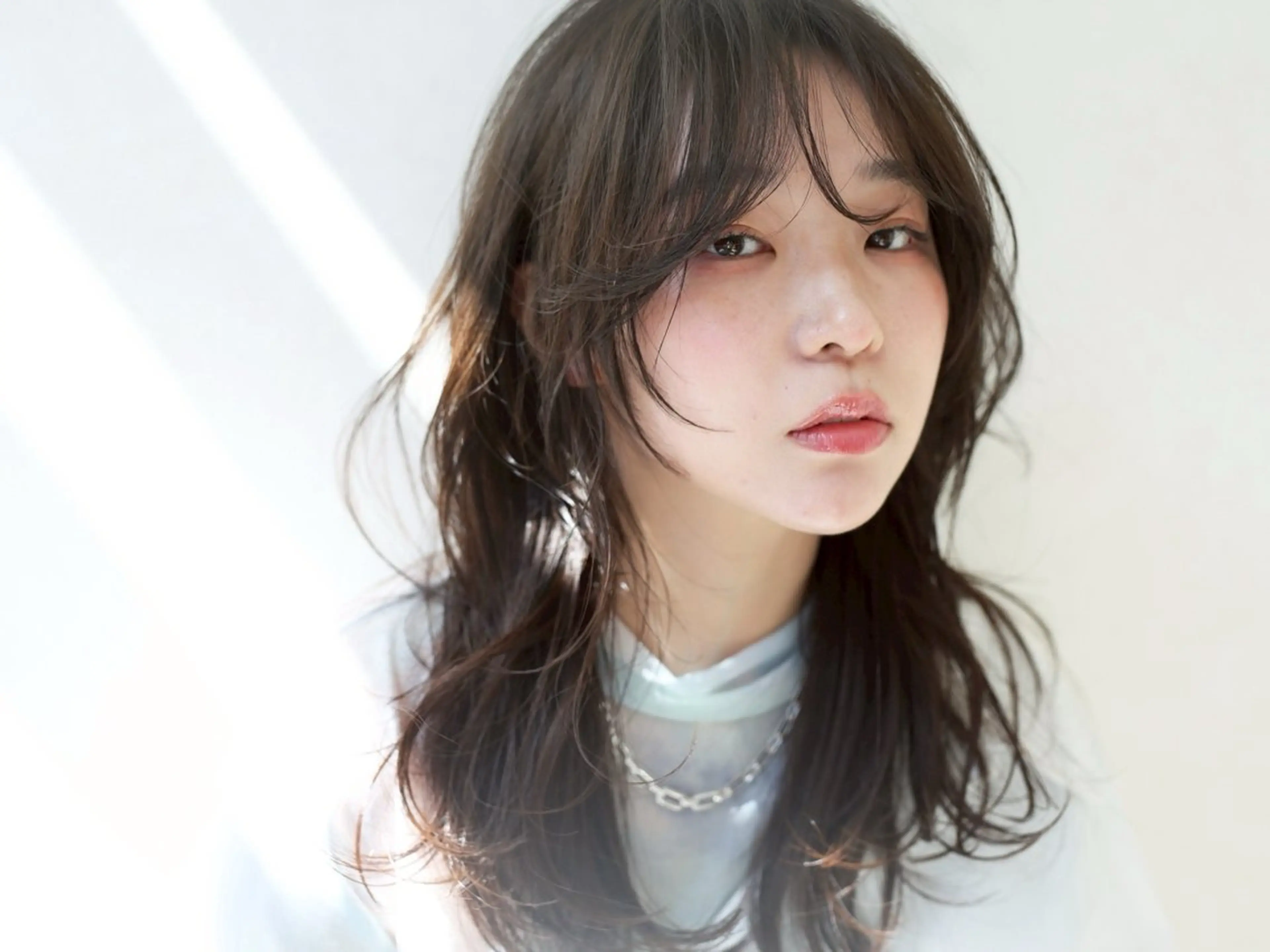 セミロング パーマ カット 縮毛矯正 峠原 菜緒のヘアスタイル