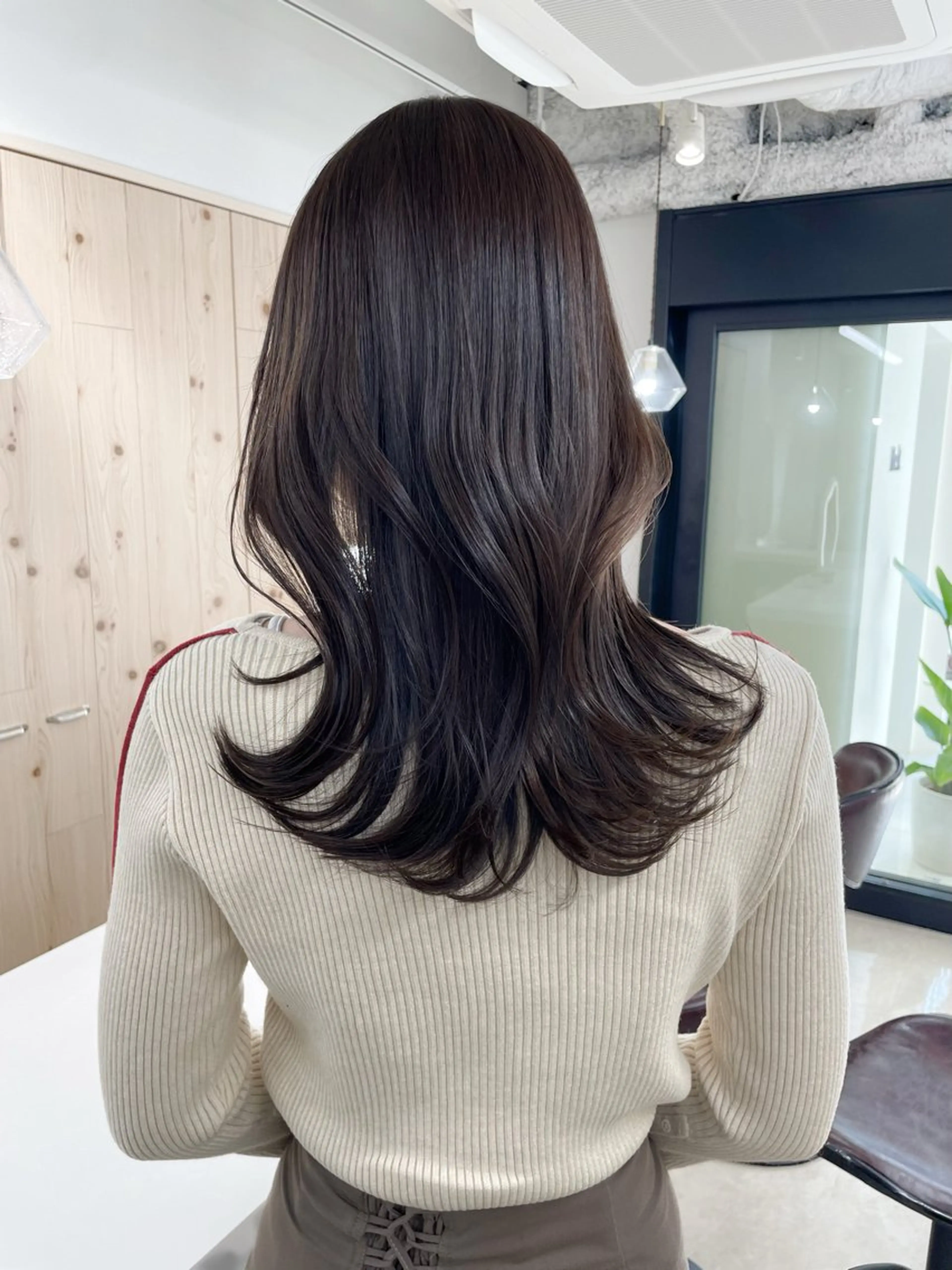 ロング カラー カット ヘアカラー トリートメント ヘアセット 新宿/韓国ヘア/ 髪質改善ストレートのヘアスタイル