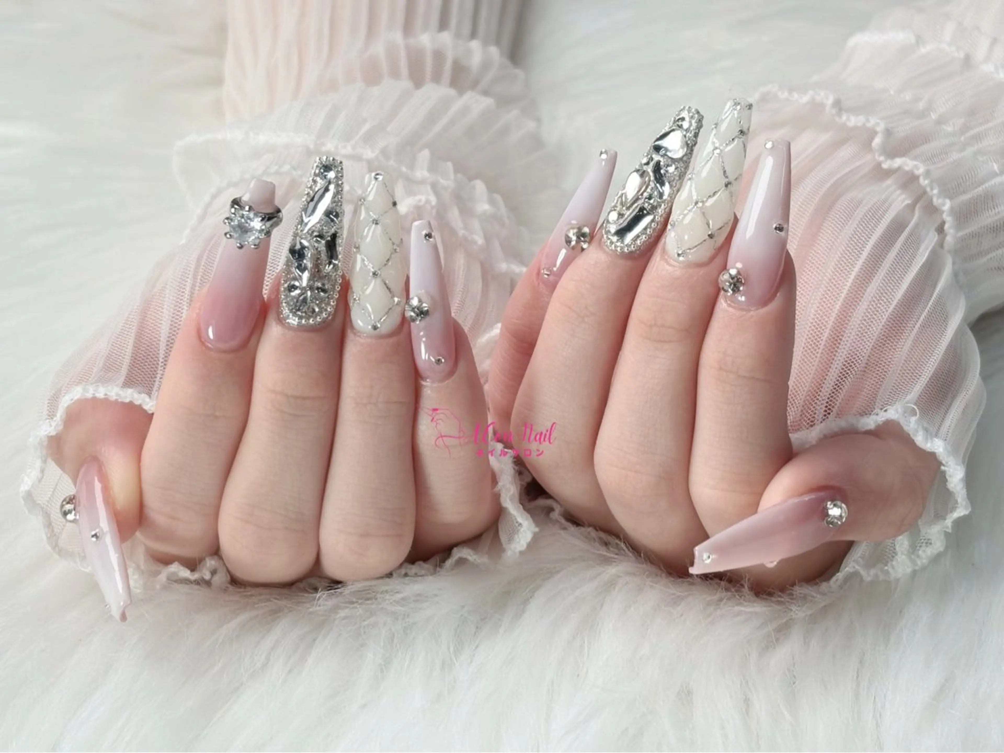 ネイル 桜ネイル 長さ出し フラワーネイル フレンチネイル ジェルネイル ハンドネイル ACon NailSalonのネイルデザイン