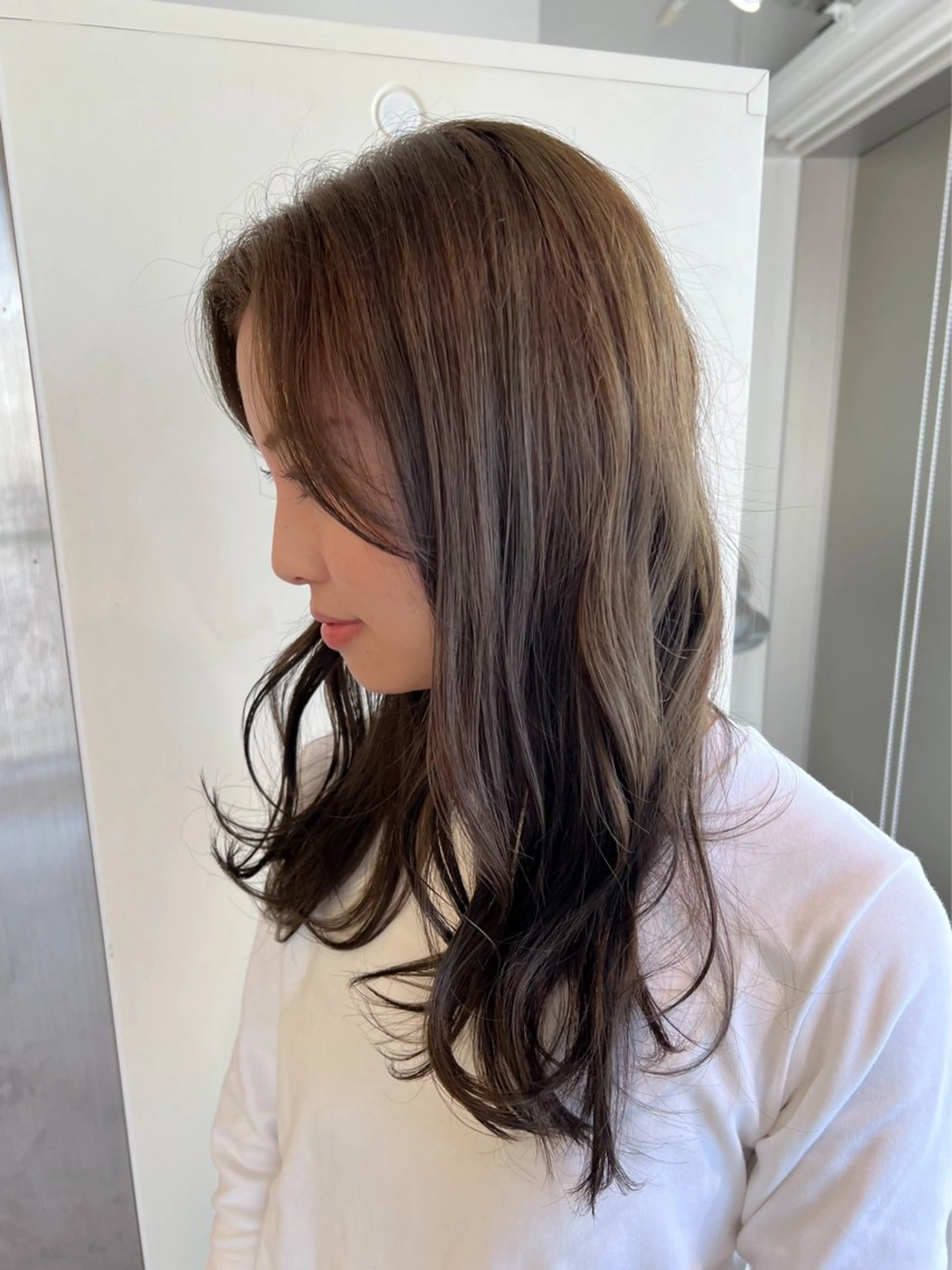 ロング カラー ヘアカラー トリートメント 艶ハイトーン‪‪🔆 ️️️安座間 希のヘアスタイル