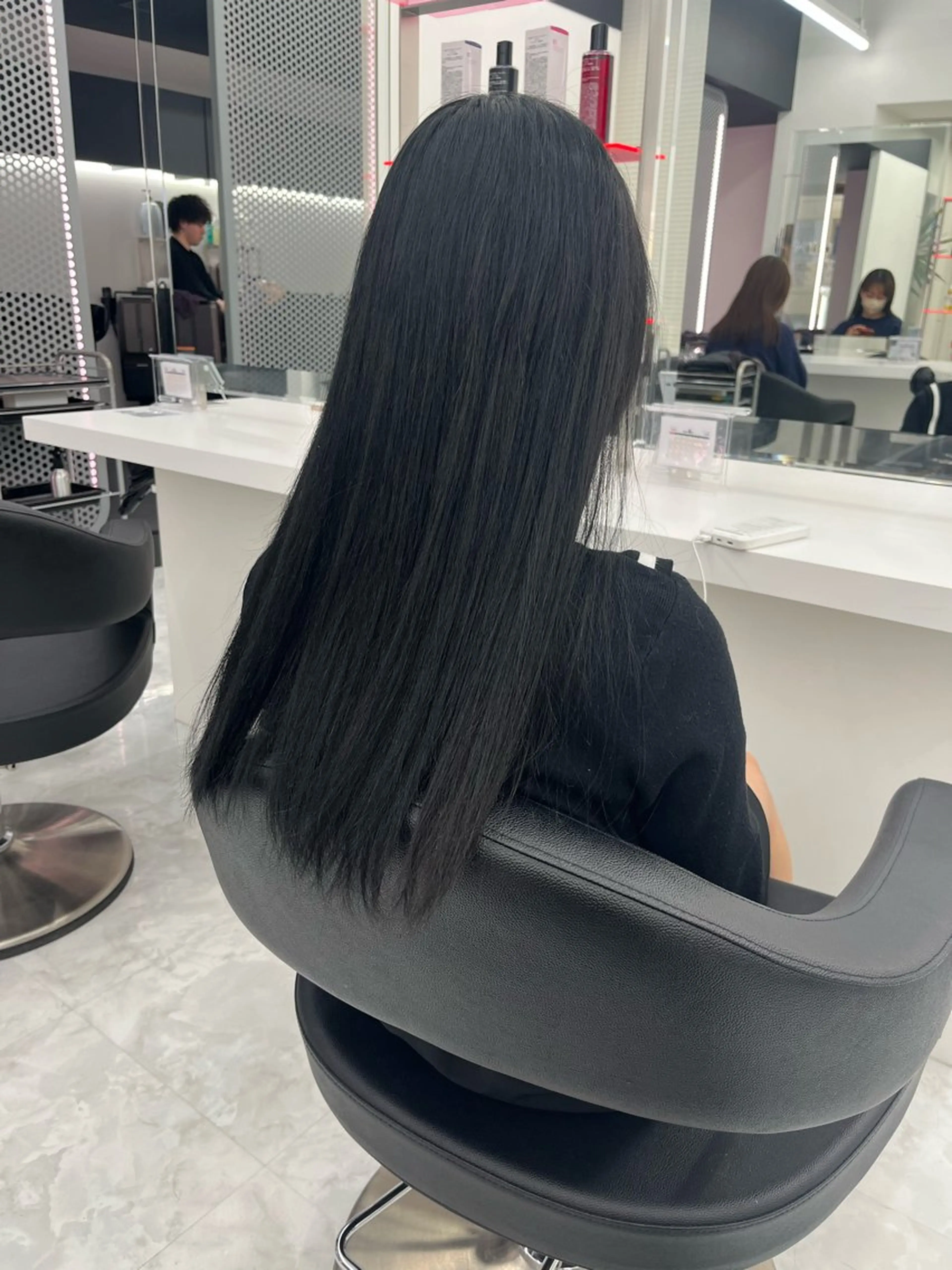 ロング カラー 黒髪 ヘアカラー トリートメント 💖トレンド春夏 カラー💖FUTAのヘアスタイル