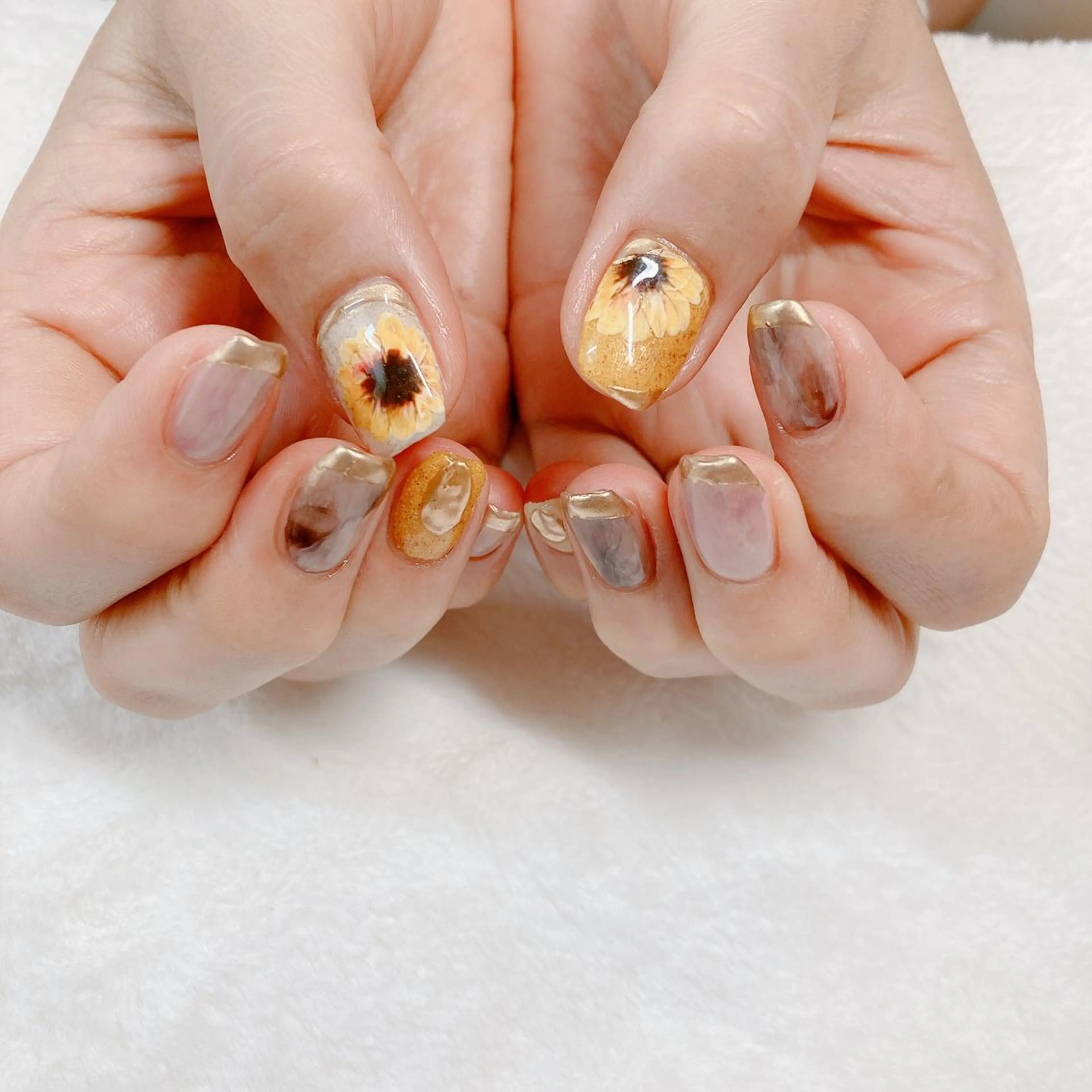 ネイル ハンドネイル 根津 綾子のネイルデザイン