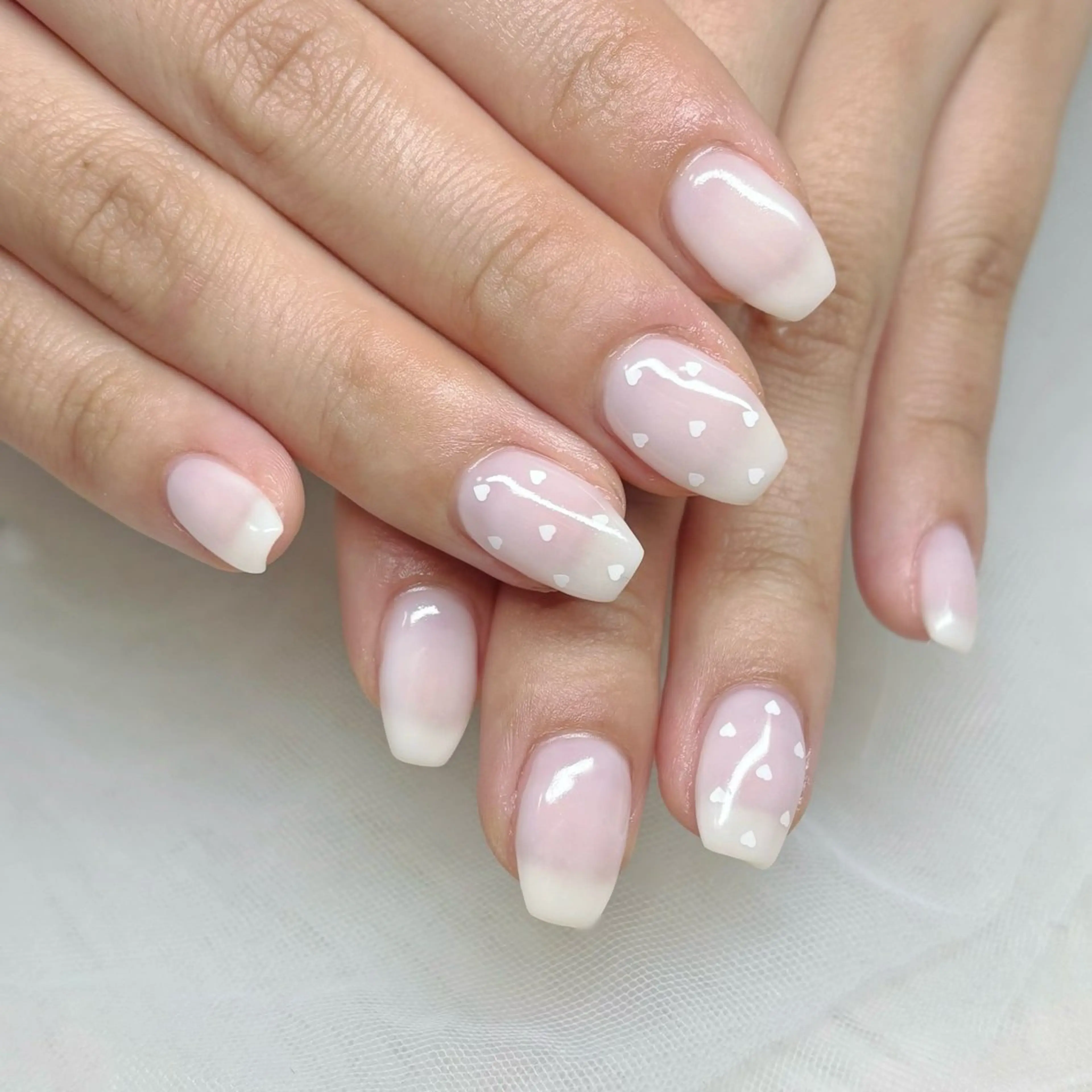 ネイル ホワイト ハンドネイル Y🩵 Jasmineのネイルデザイン