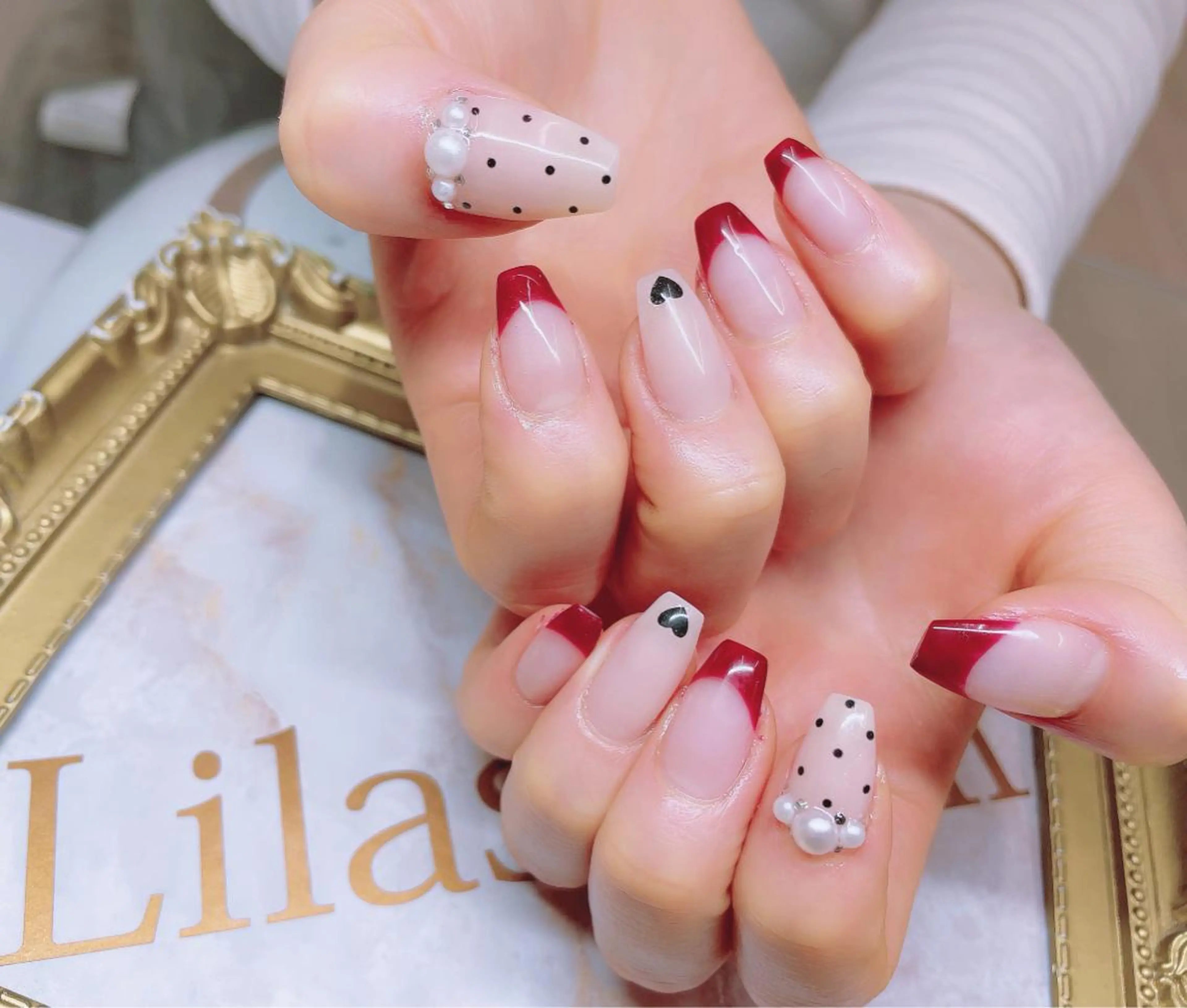 ネイル ドット フレンチネイル ジェルネイル ハードジェル ハート Lilas Nailのネイルデザイン