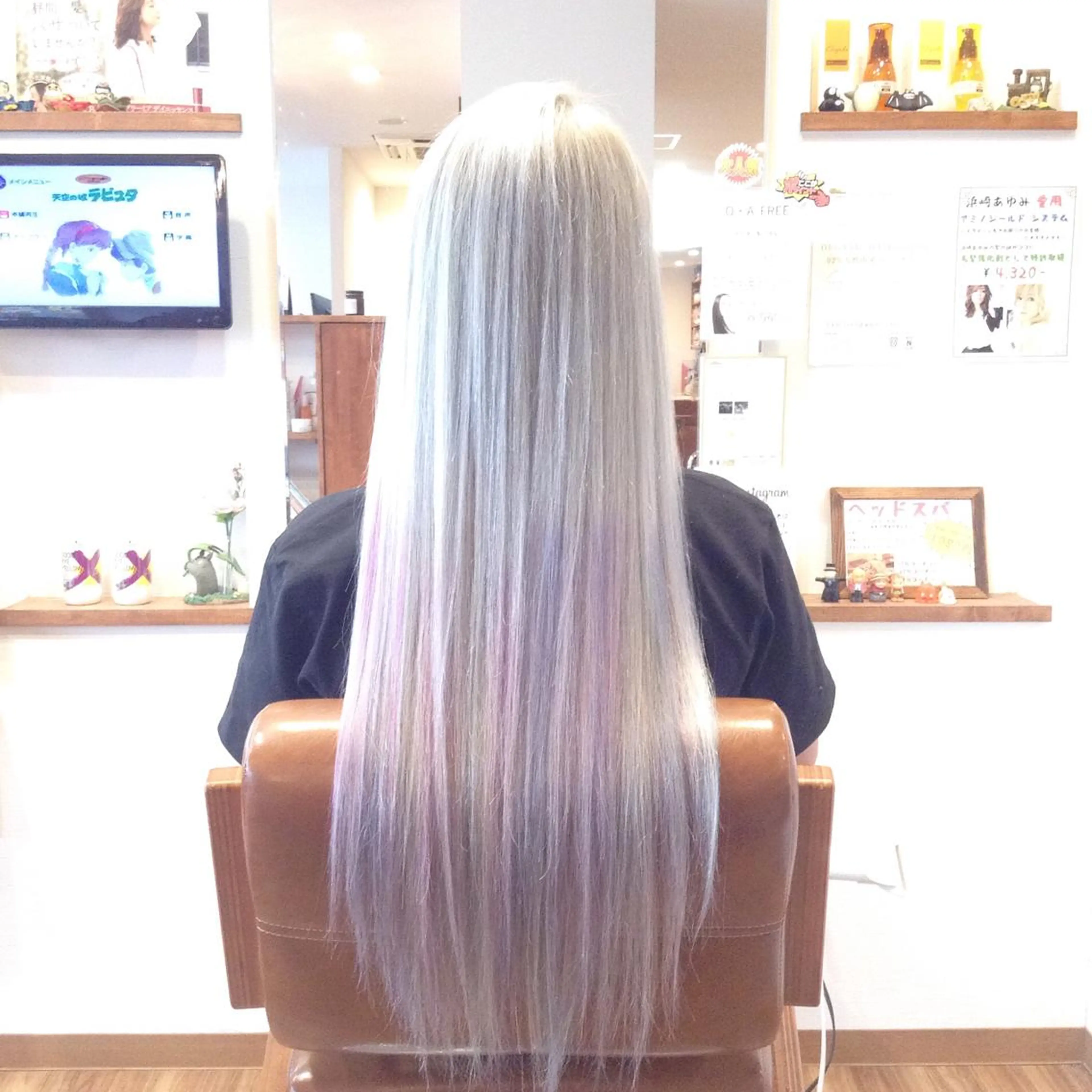 ロング カラー アディクシーカラー ダブルカラー ハイライトカラー イルミナカラー 3Dハイライト カット ヘアカラー トリートメント 辨天 勇介のヘアスタイル