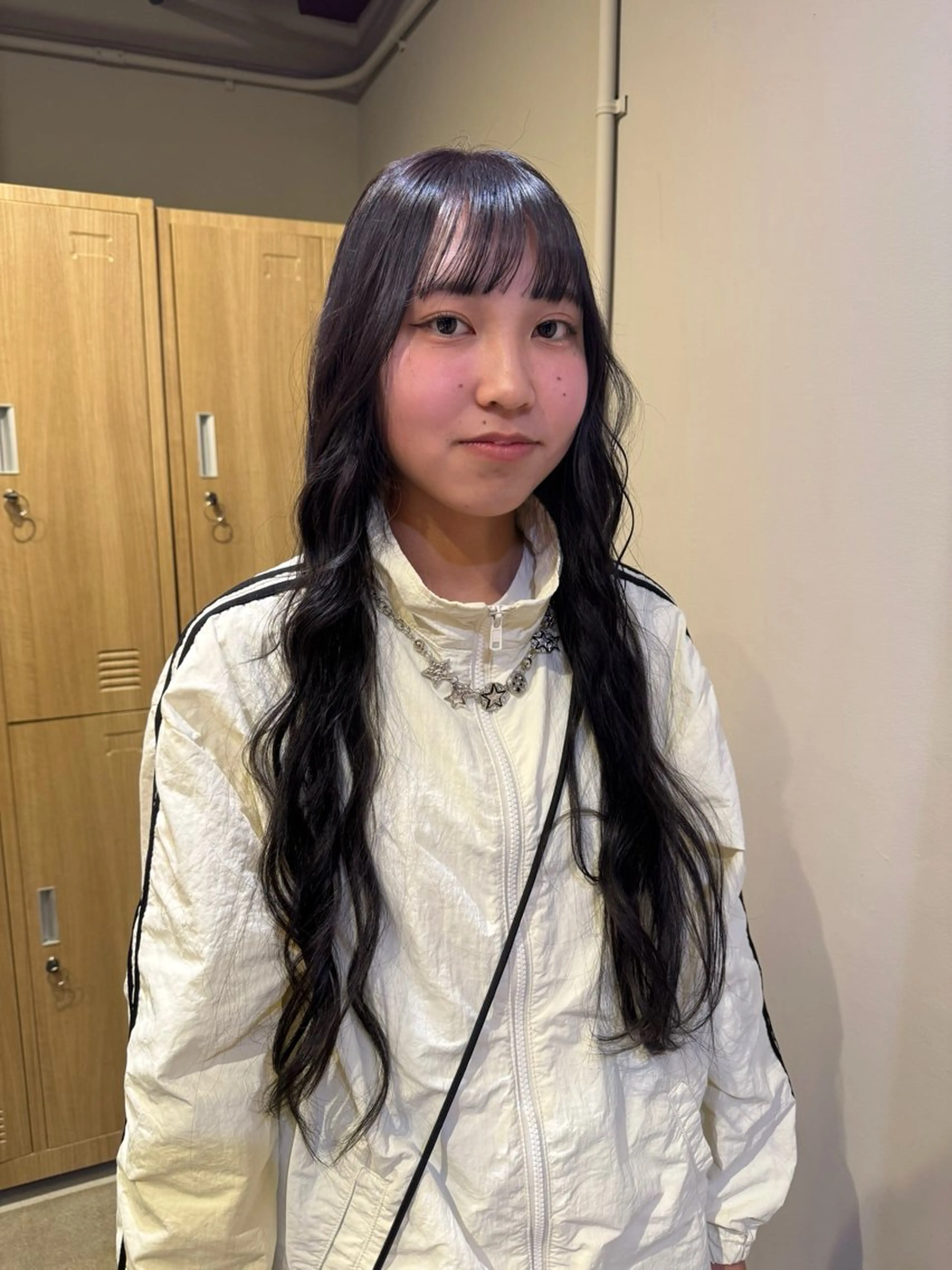 ロング カラー グレージュ ラベンダーカラー ラベンダーグレージュ ラベンダーグレー 透明感/レイヤーカッ ト/kirara🌼のヘアスタイル