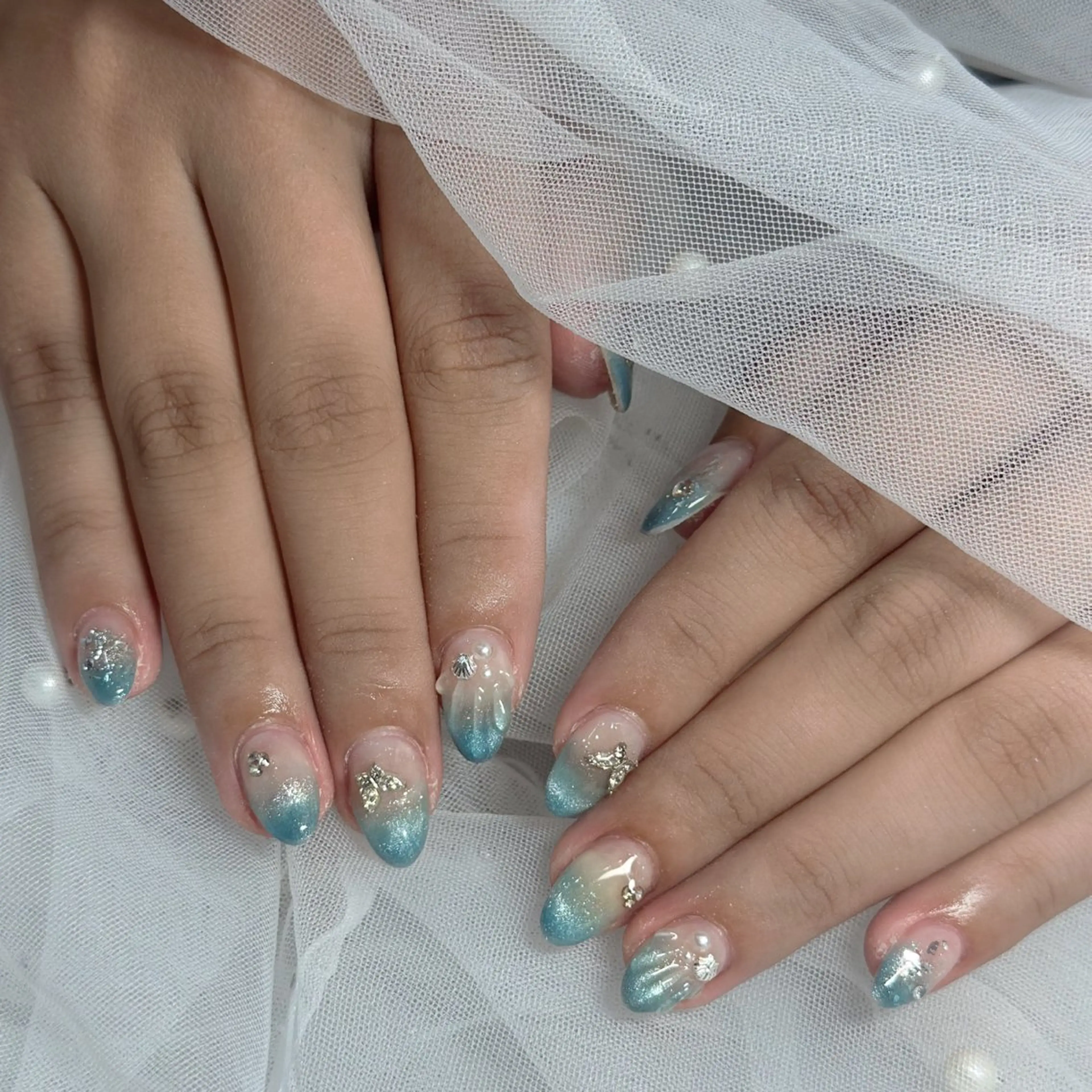 ネイル ハンドネイル フットネイル LAVISH nanamiのネイルデザイン