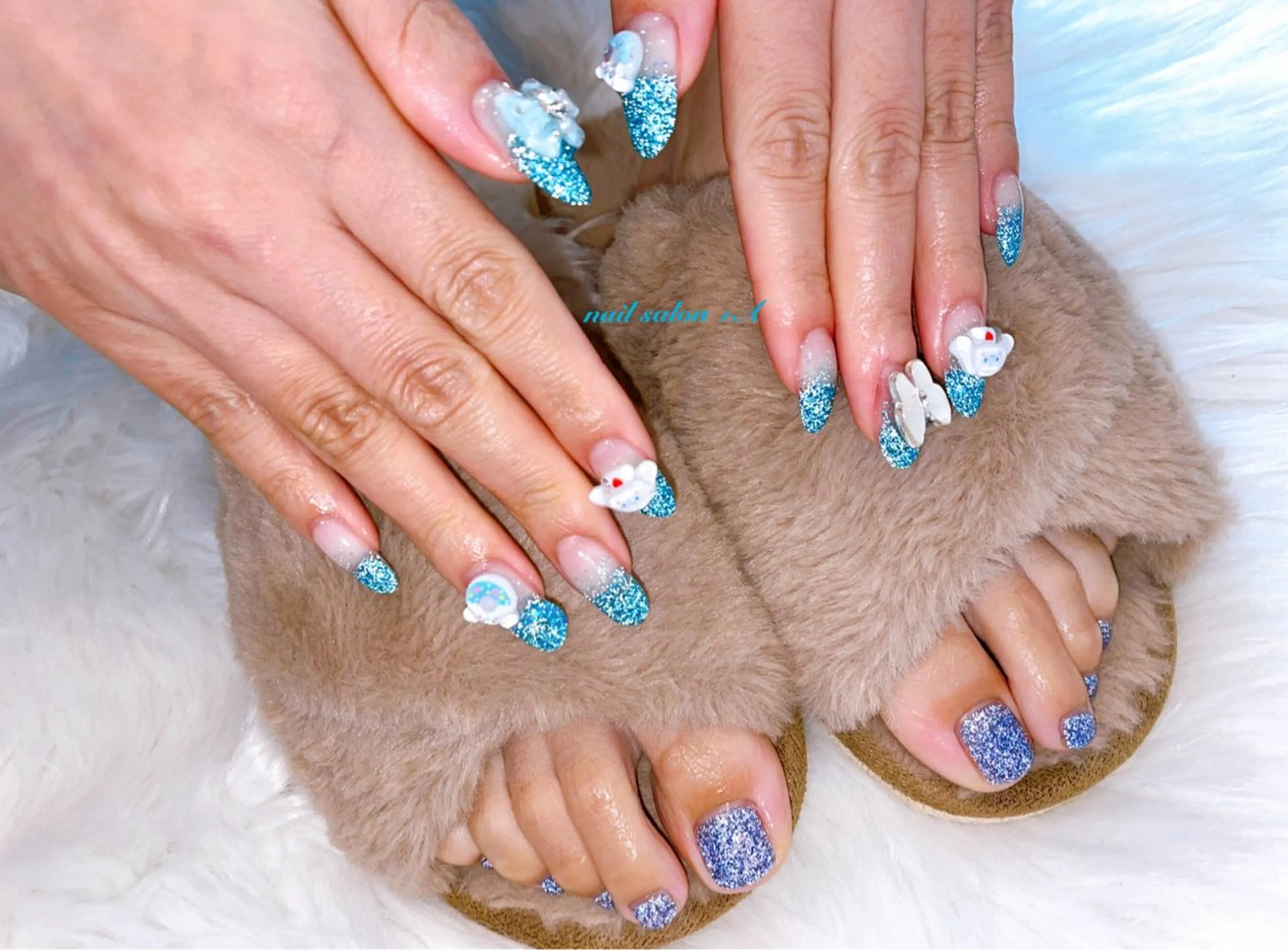 セミロング ハンドネイル Nail Salon +Aのネイルデザイン