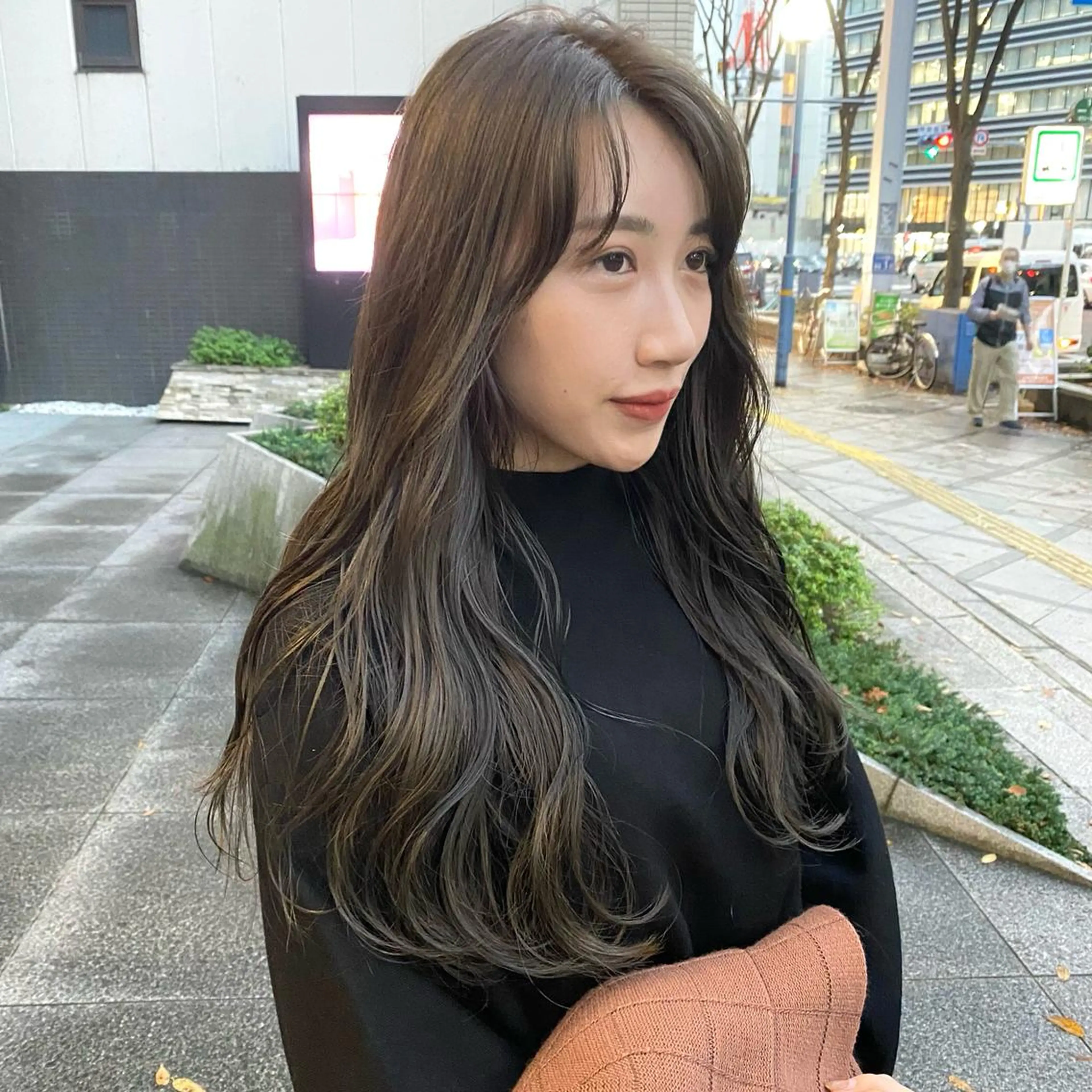 ロング カラー オレンジ 前川 朋香のヘアスタイル