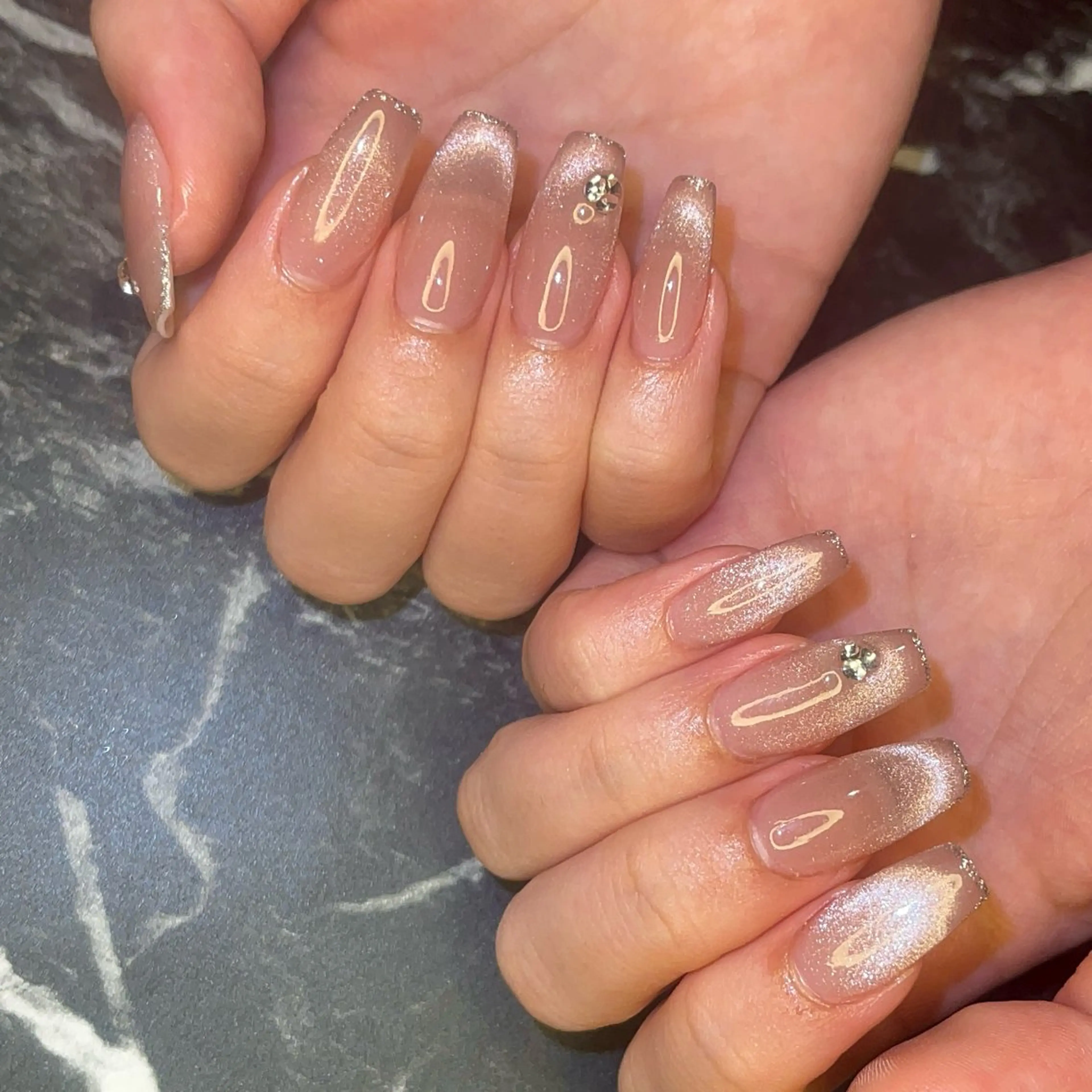 ネイル マグネットネイル 持ち込み ハンドネイル 【癖爪・逆さまつ毛の 救世主】Mizukiのネイルデザイン