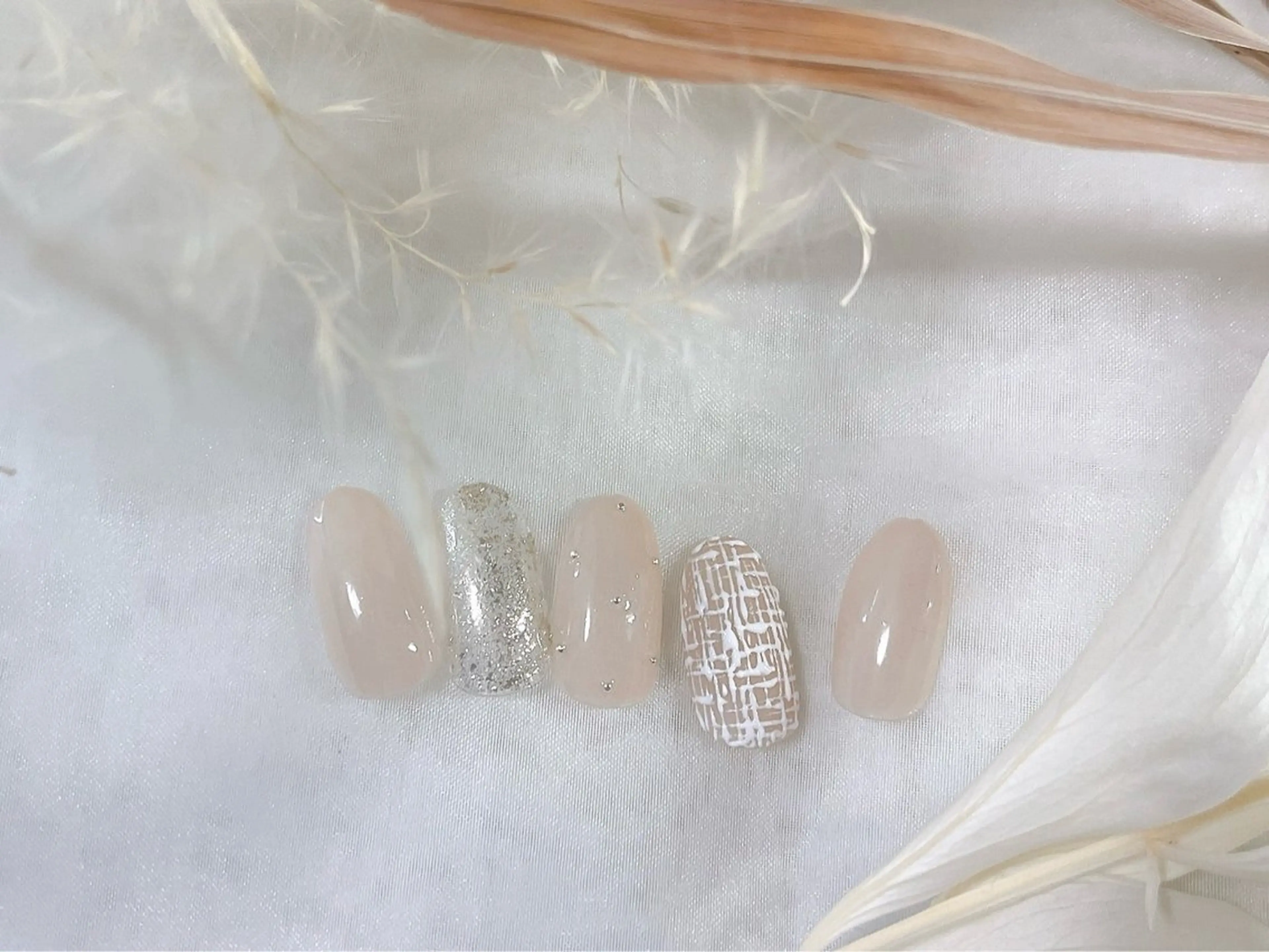 ネイル オーロラネイル ブルー フットネイル フレンチネイル ジェルネイル kiki nail たまプラーザのネイルデザイン