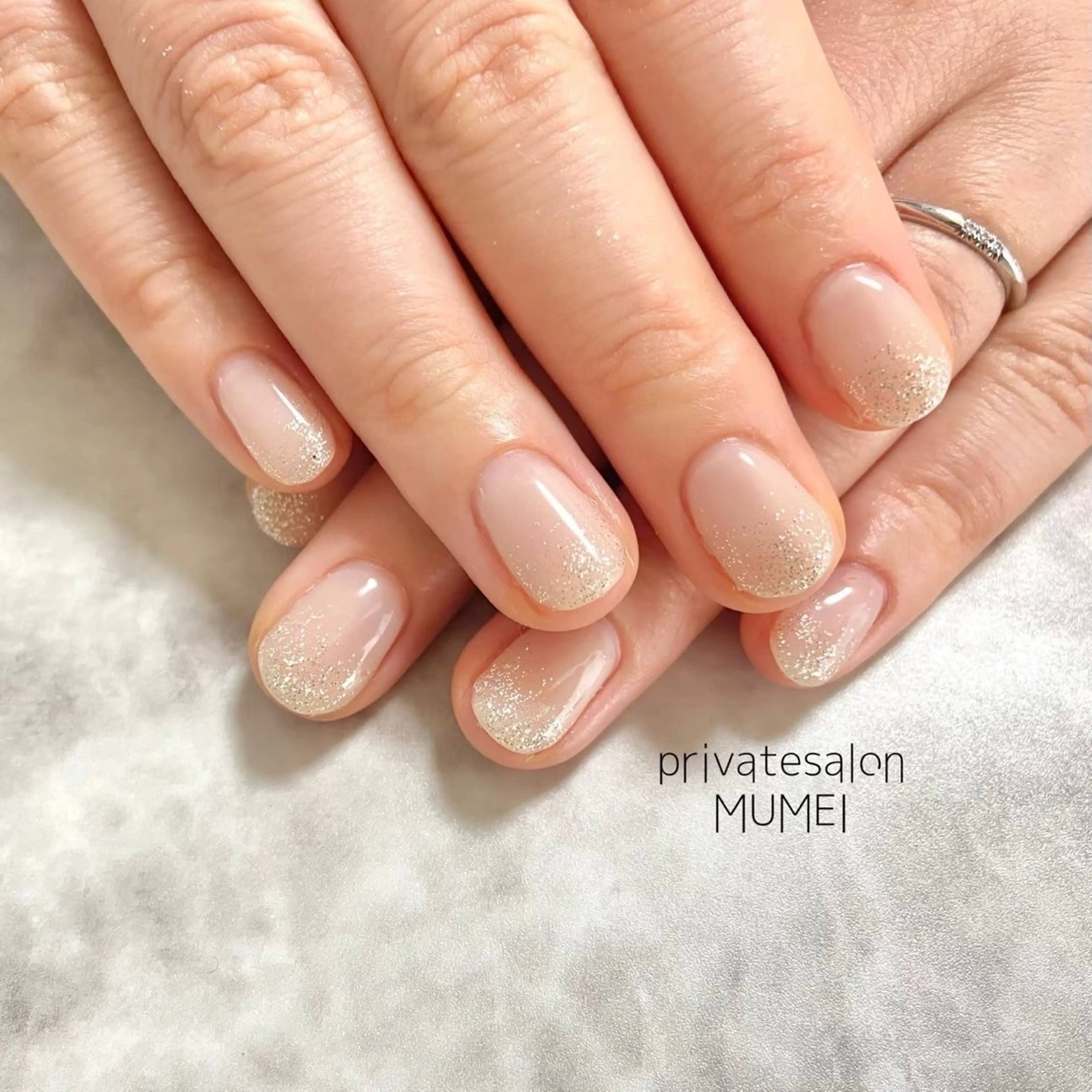 ネイル ラメ(グリッター) ラメグラデーション ワンカラーネイル private salon MUMEI所属・🫧 KAORIのネイルデザイン