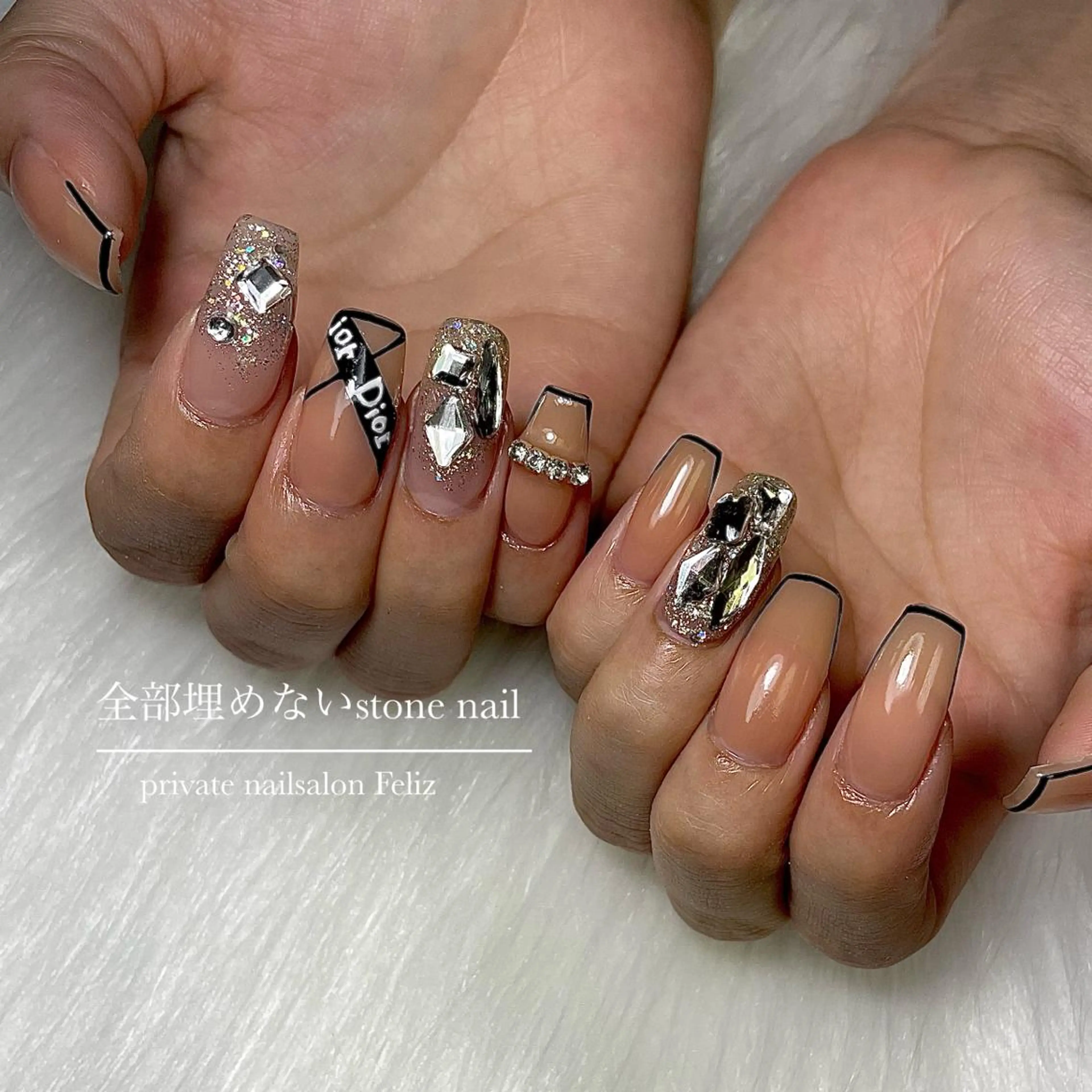 ネイル ハンドネイル ハンドケア Feliz 楽しいネイルサロンのネイルデザイン