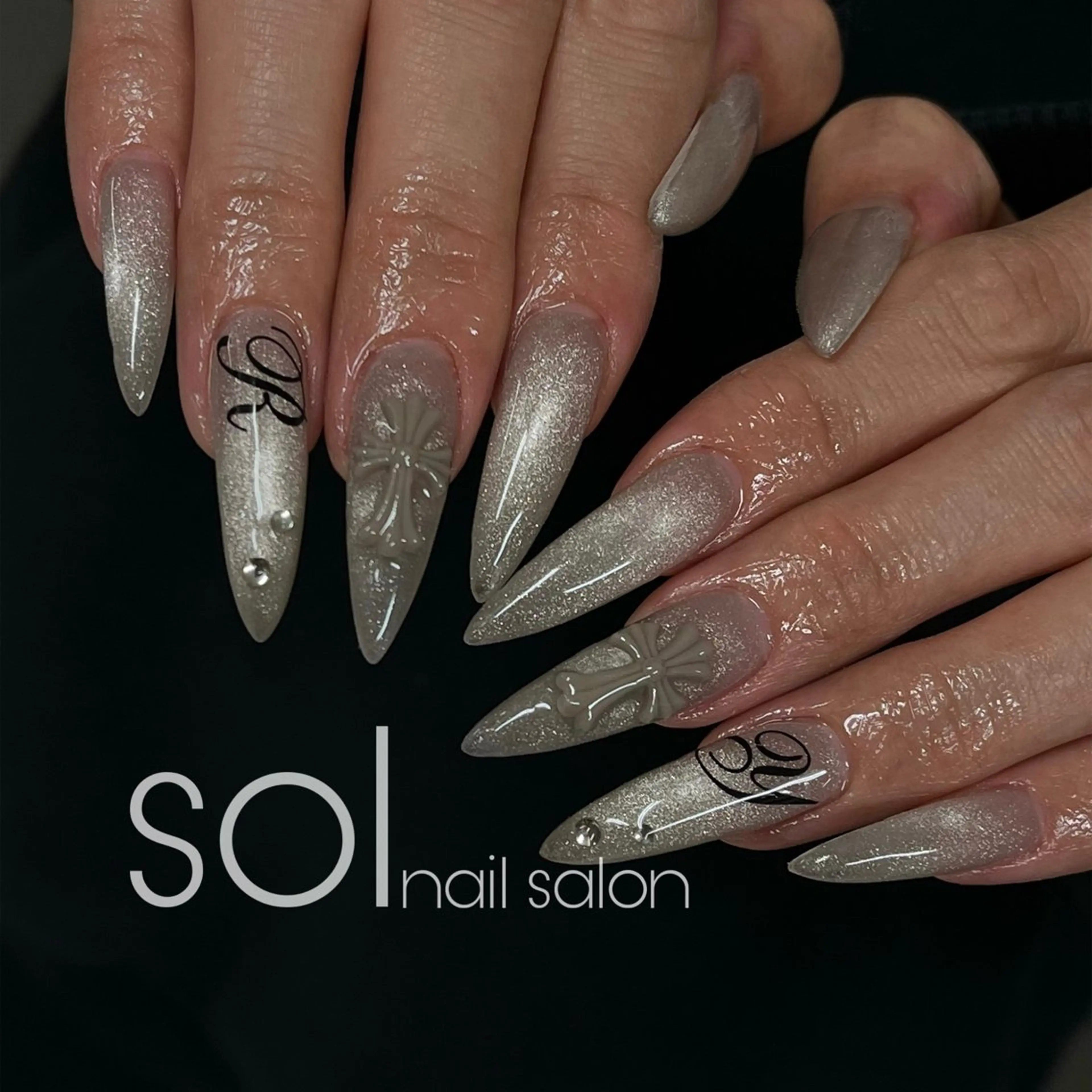 ネイル ハンドネイル sol manakaのネイルデザイン
