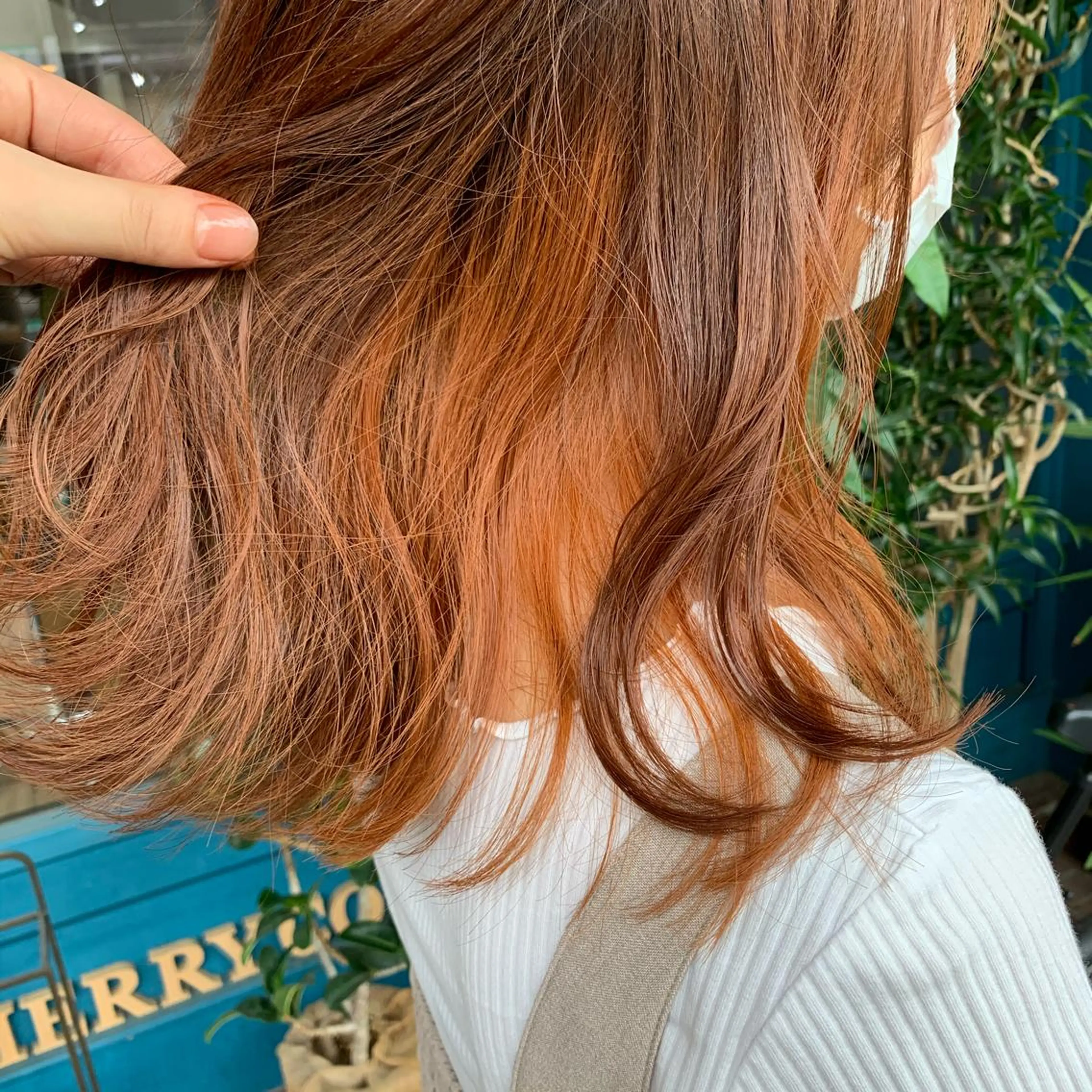 ロング カラー ヘアアレンジ オレンジ ヘアカラー Loa misakiのヘアスタイル