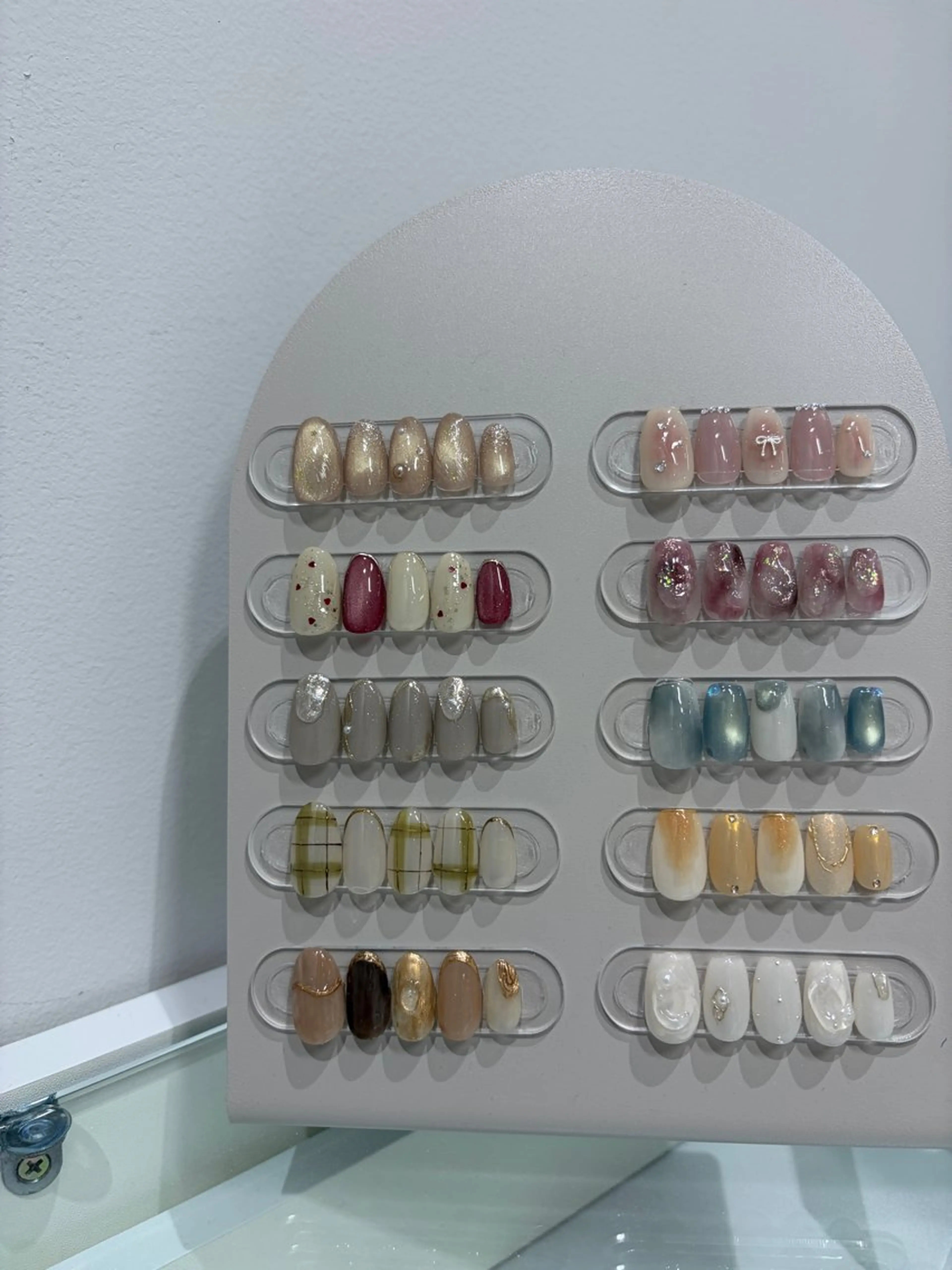 ネイル ハンドネイル 新宿ニュアンスネイル makotoのネイルデザイン