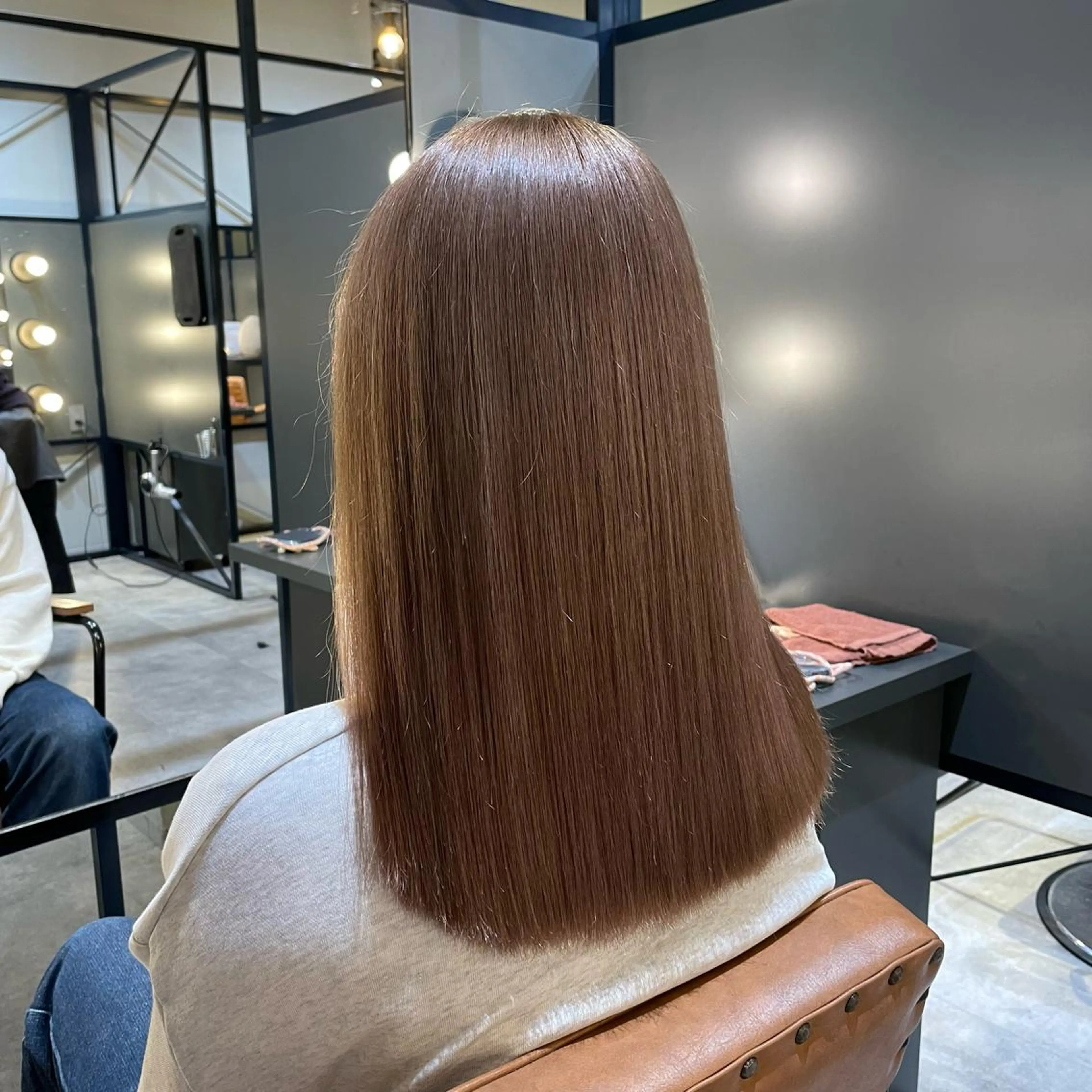 セミロング カラー カット ヘアカラー トリートメント 村山 美空のヘアスタイル