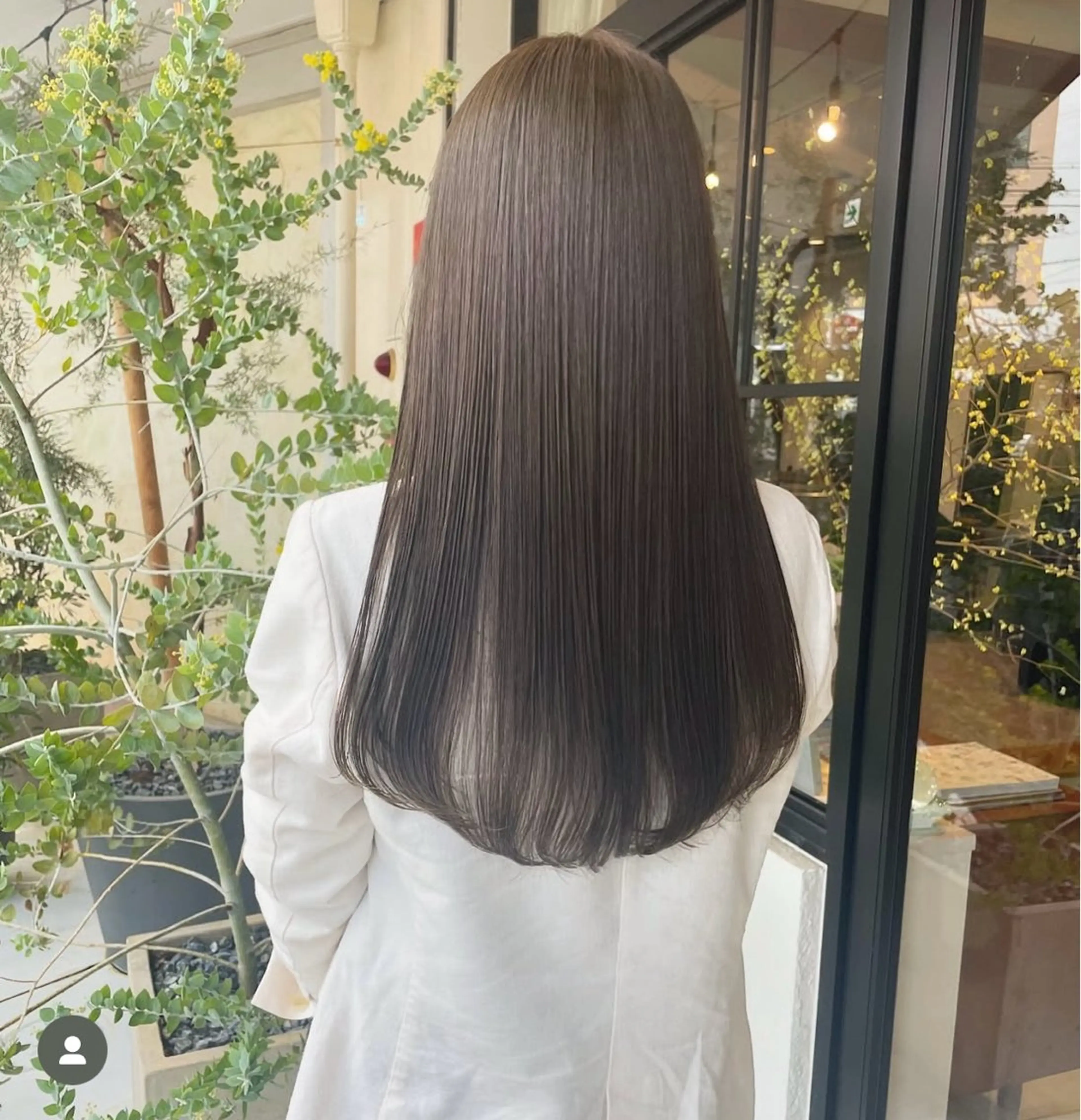 ロング 阪東 智春のヘアスタイル
