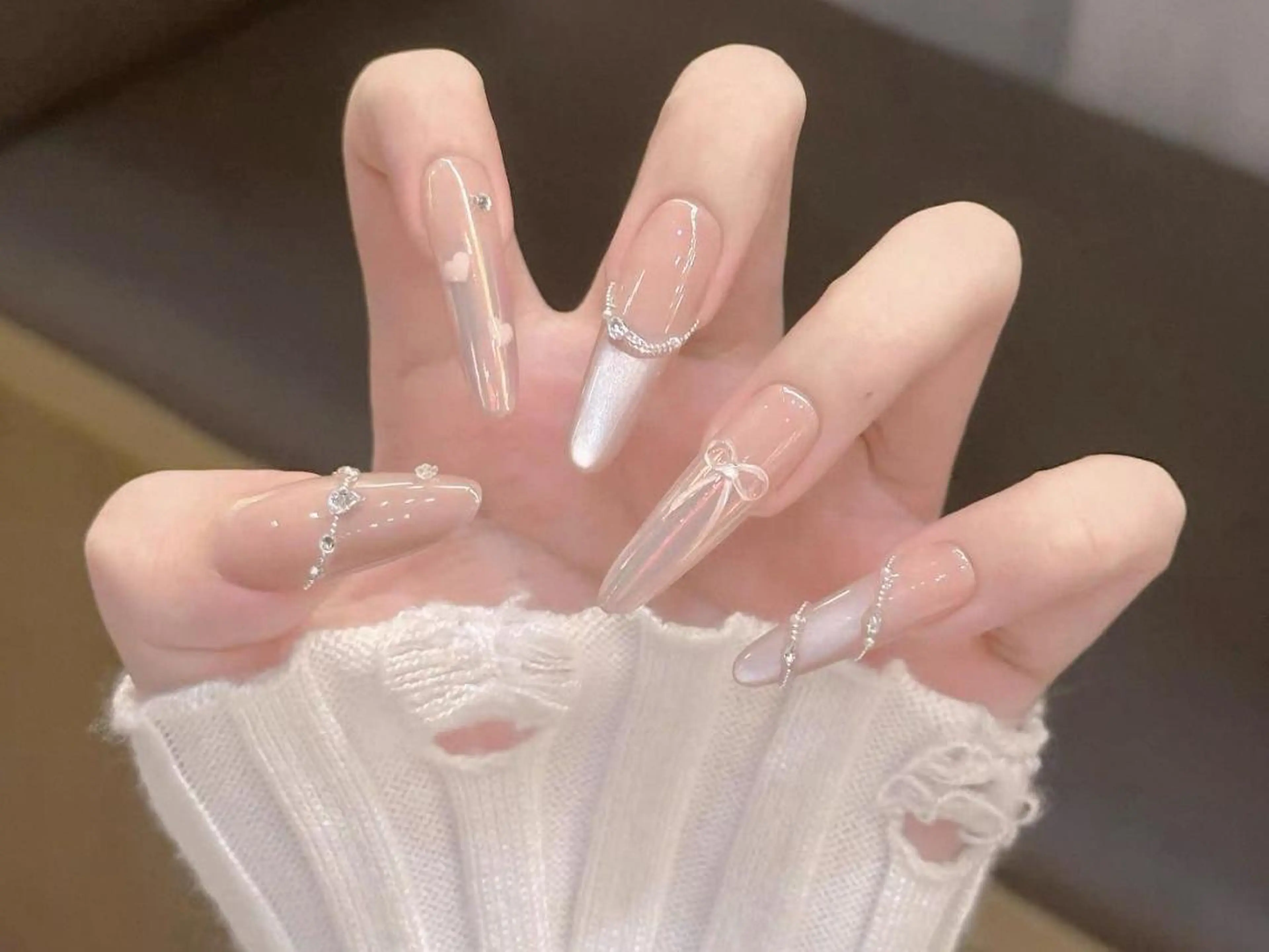 ネイル ガーリー ホログラムネイル ロングネイル ピンク スカルプネイル ハンドネイル 🎀Sense Nail渋谷店🎀のネイルデザイン
