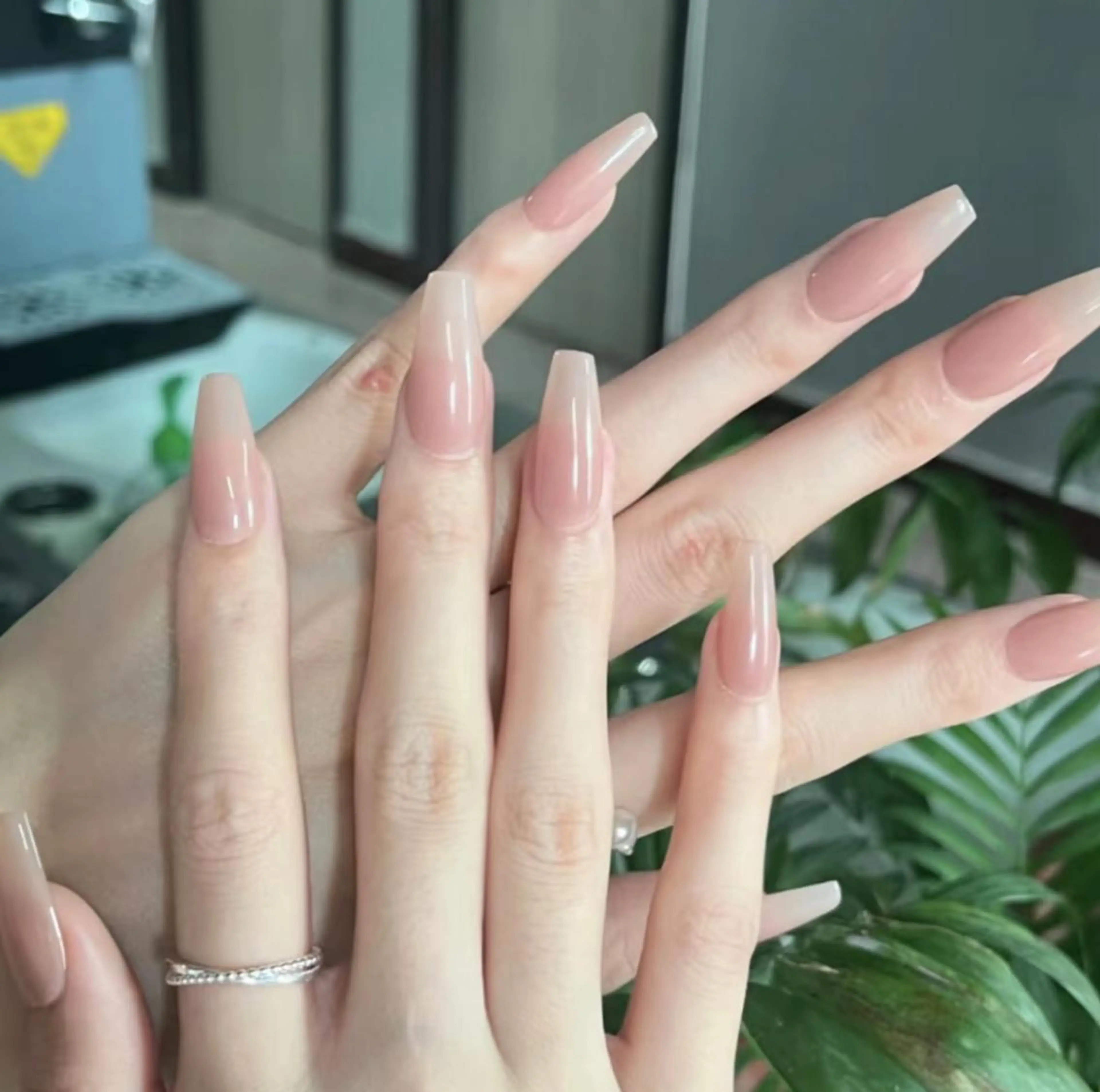 ネイル ハンドネイル ハンドケア 🍑 momo_nailのネイルデザイン