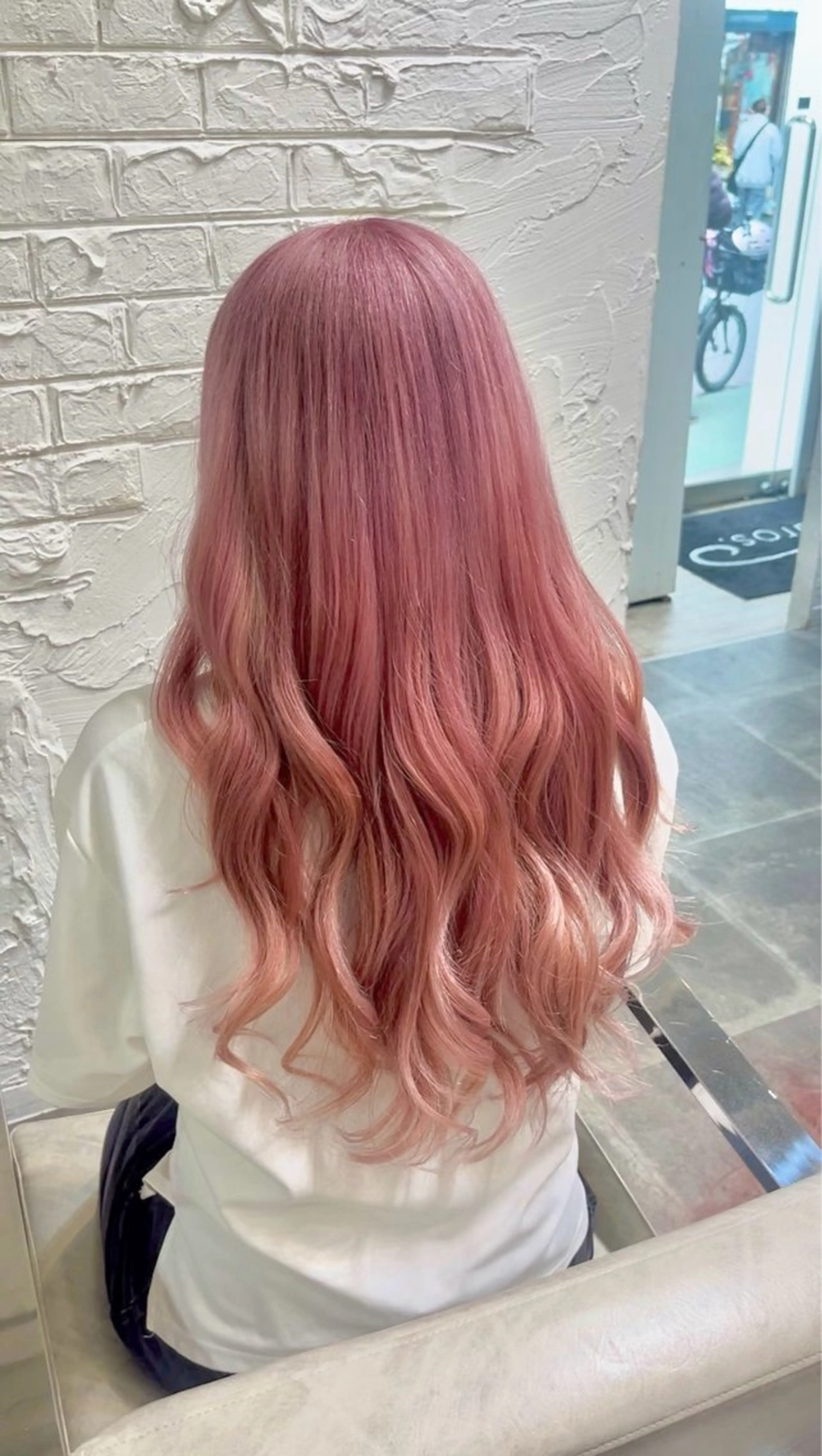 ロング カラー ヘアカラー uros.所属・🩵aiko / モデル募集中️🩵のヘアスタイル