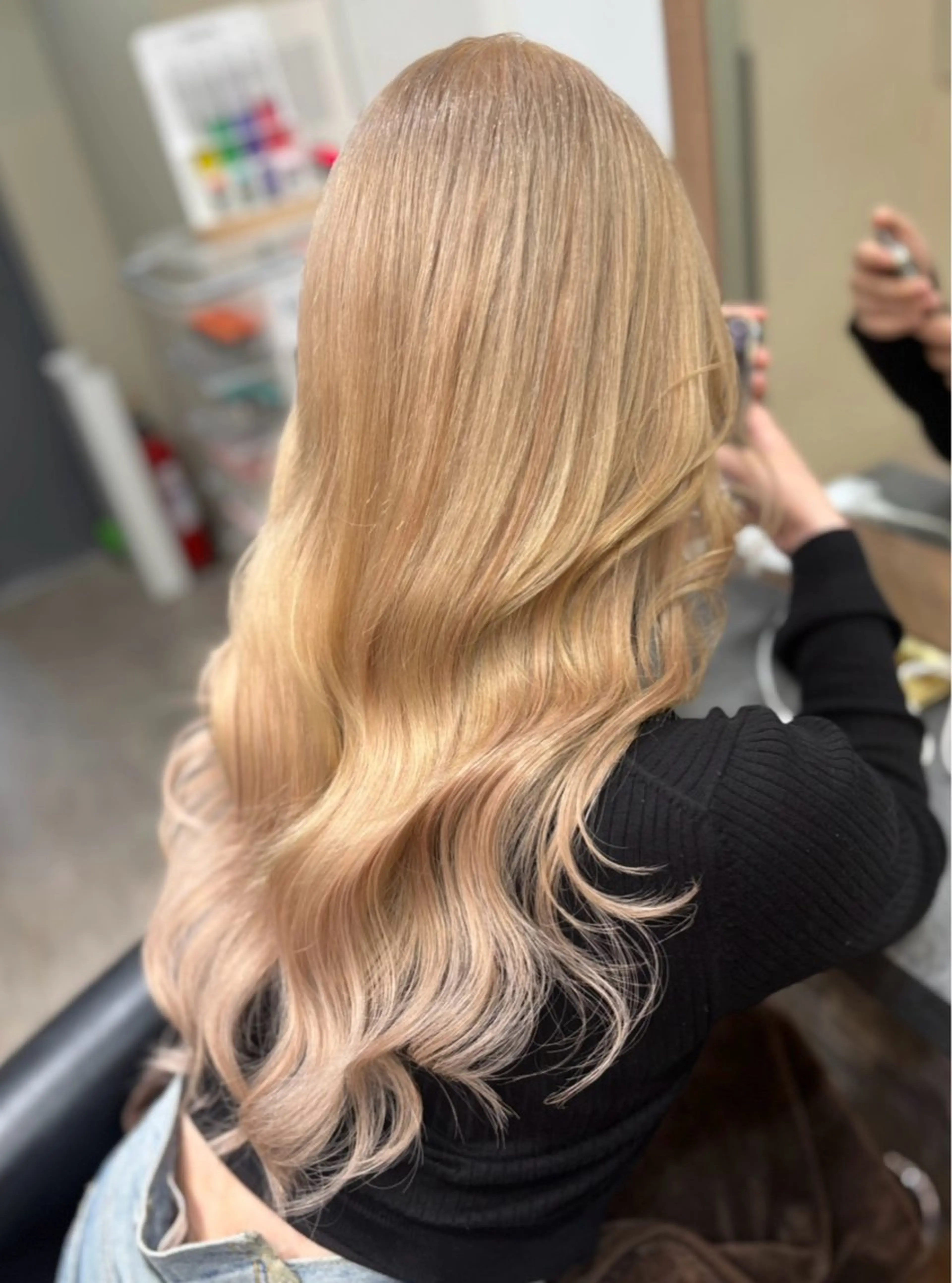 ロング カラー シールエクステ ベージュカラー ブリーチ ハイトーンカラー エクステ ヘアカラー エクステ 横浜/エクステ特化× 艶カラー/あいかのヘアスタイル