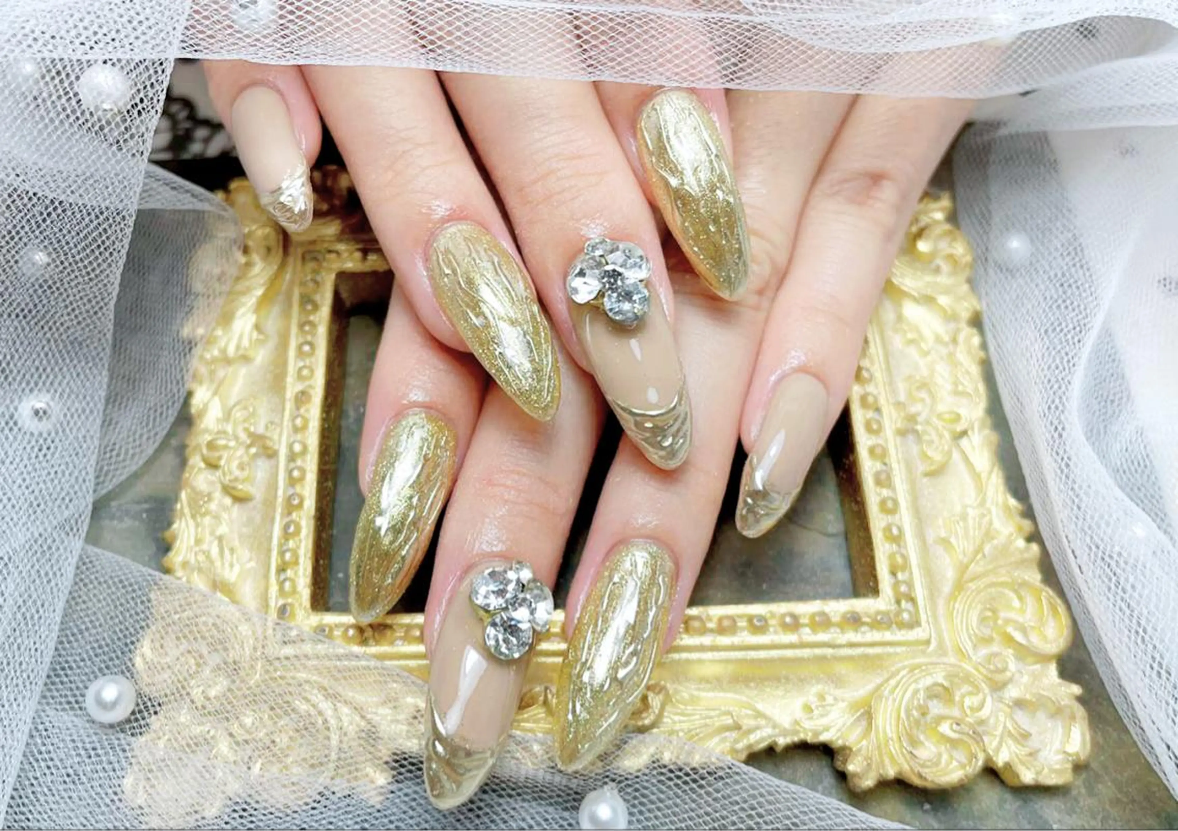 ネイル マジック ミラーのネイルデザイン