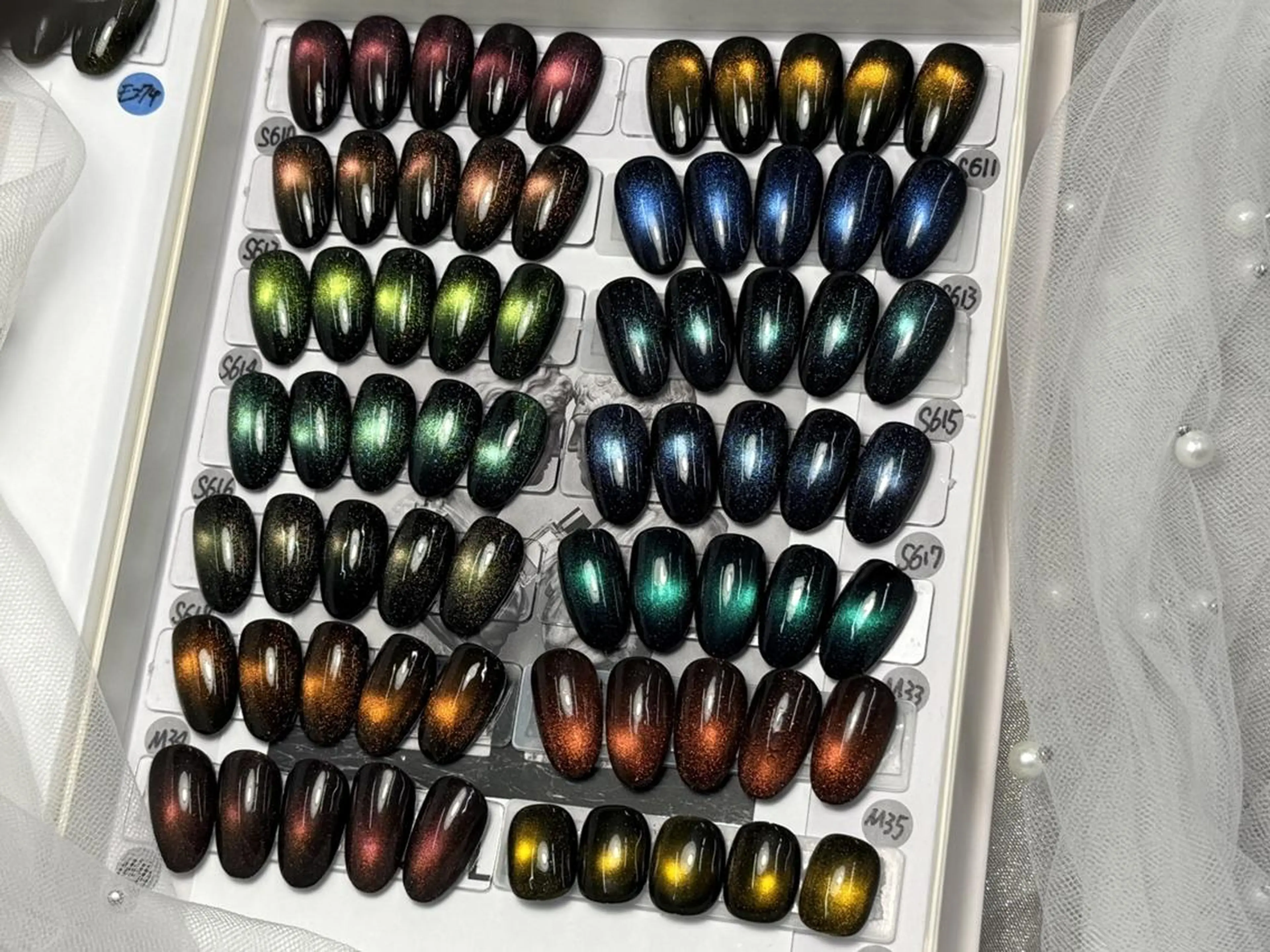 ネイル ハンドネイル ハンドケア ToliyDeliy Nail Salonのネイルデザイン