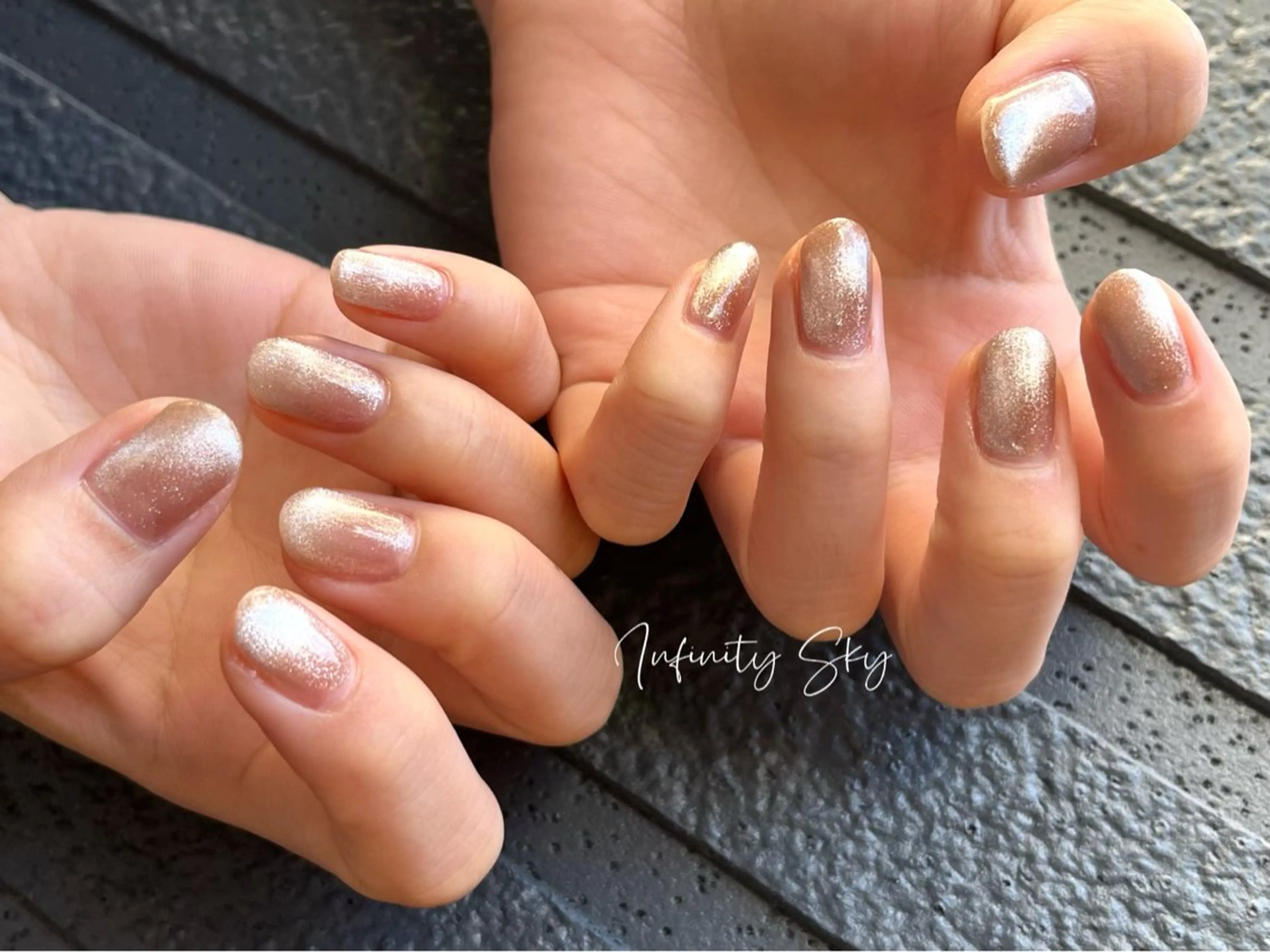 ネイル マグネットネイル シンプルネイル ハンドネイル infinity skyのネイルデザイン