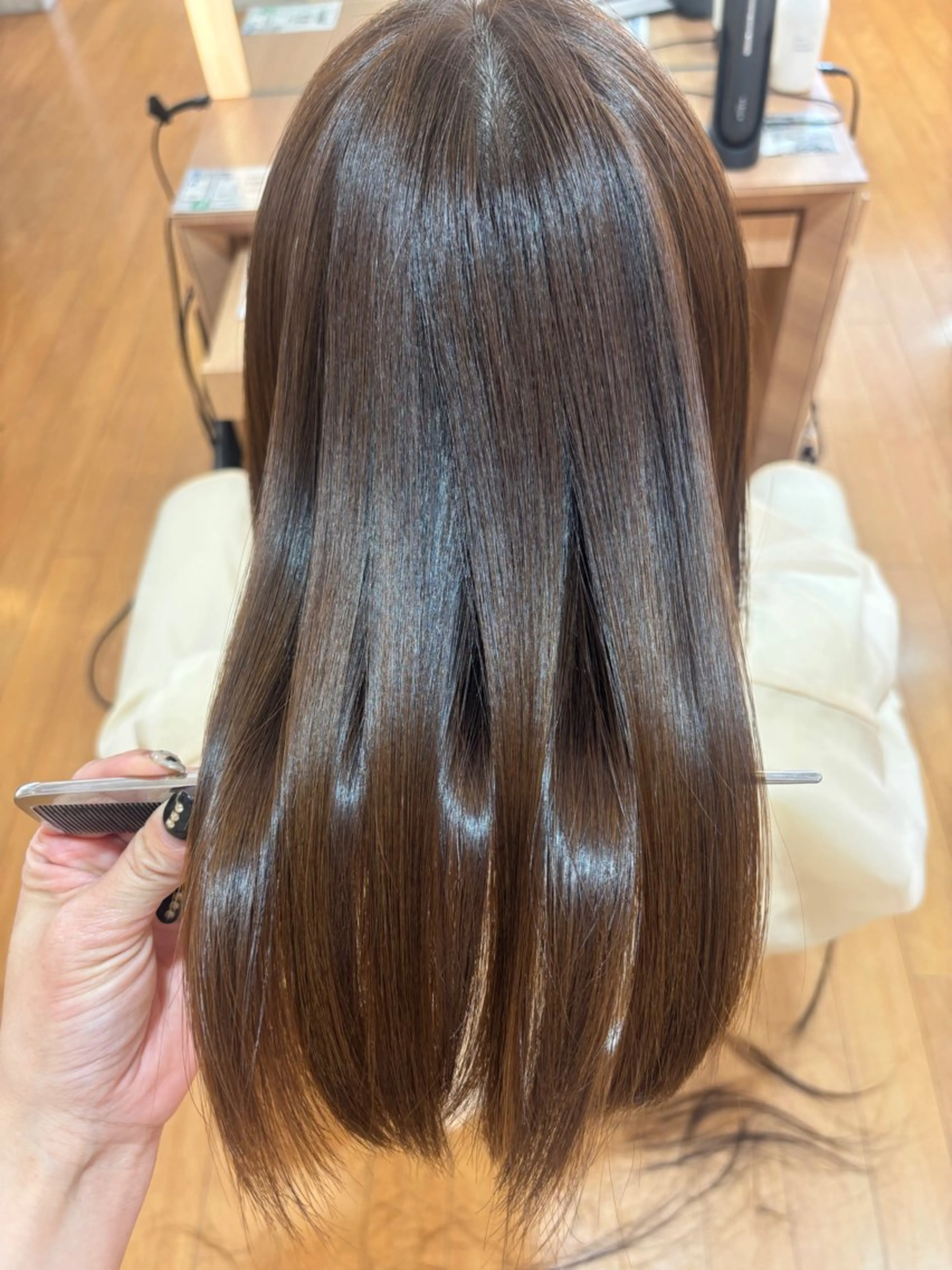 ミディアム 縮毛矯正 髪質改善カラー 清利あやなのヘアスタイル