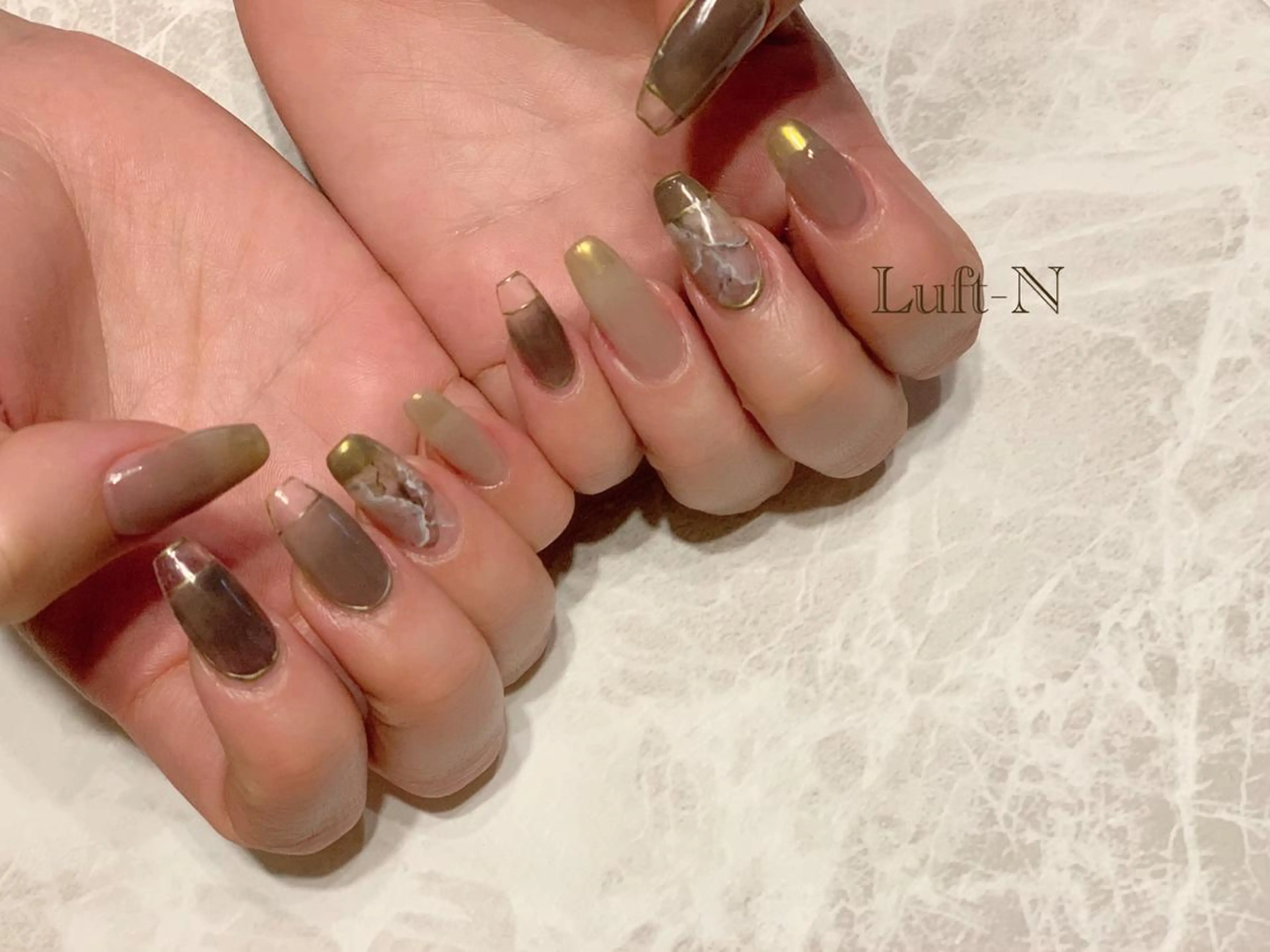 ネイル クリアネイル フレンチネイル Cecile Rieのネイルデザイン