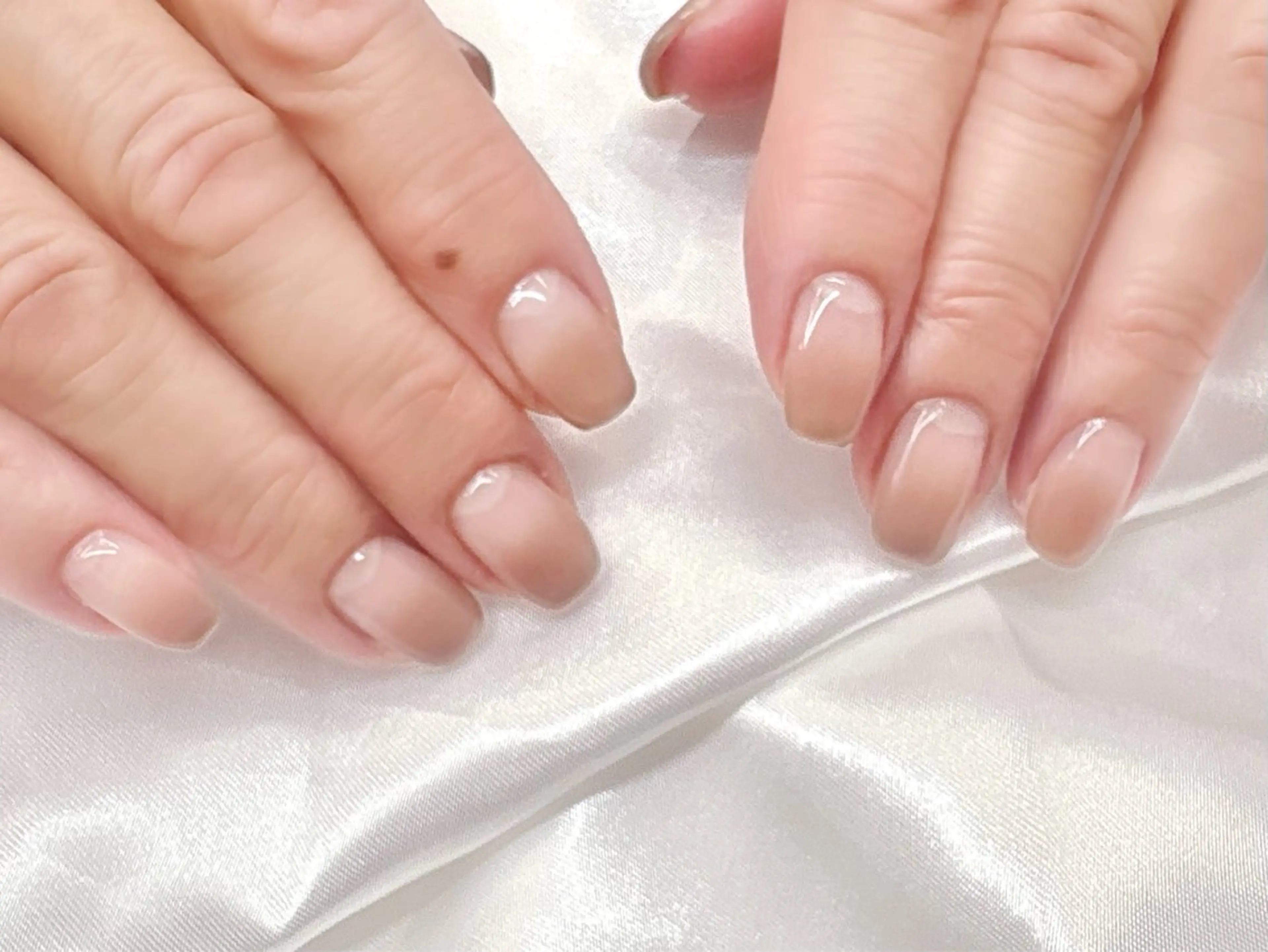 ネイル ハンドネイル ハンドケア Regene ARAKIのネイルデザイン