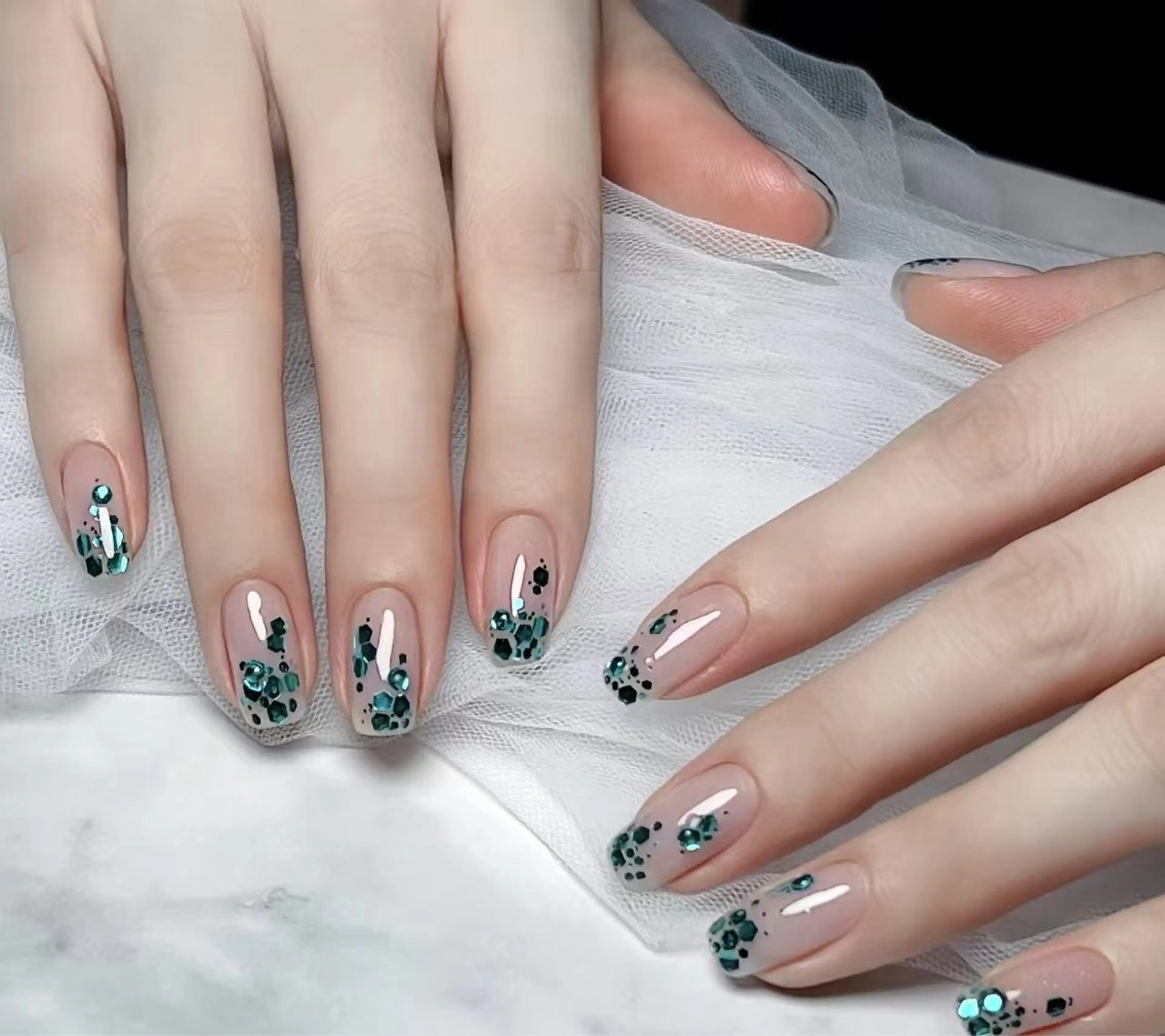 ネイル ハンドネイル H3 Nail Tsuki🦋💙のネイルデザイン