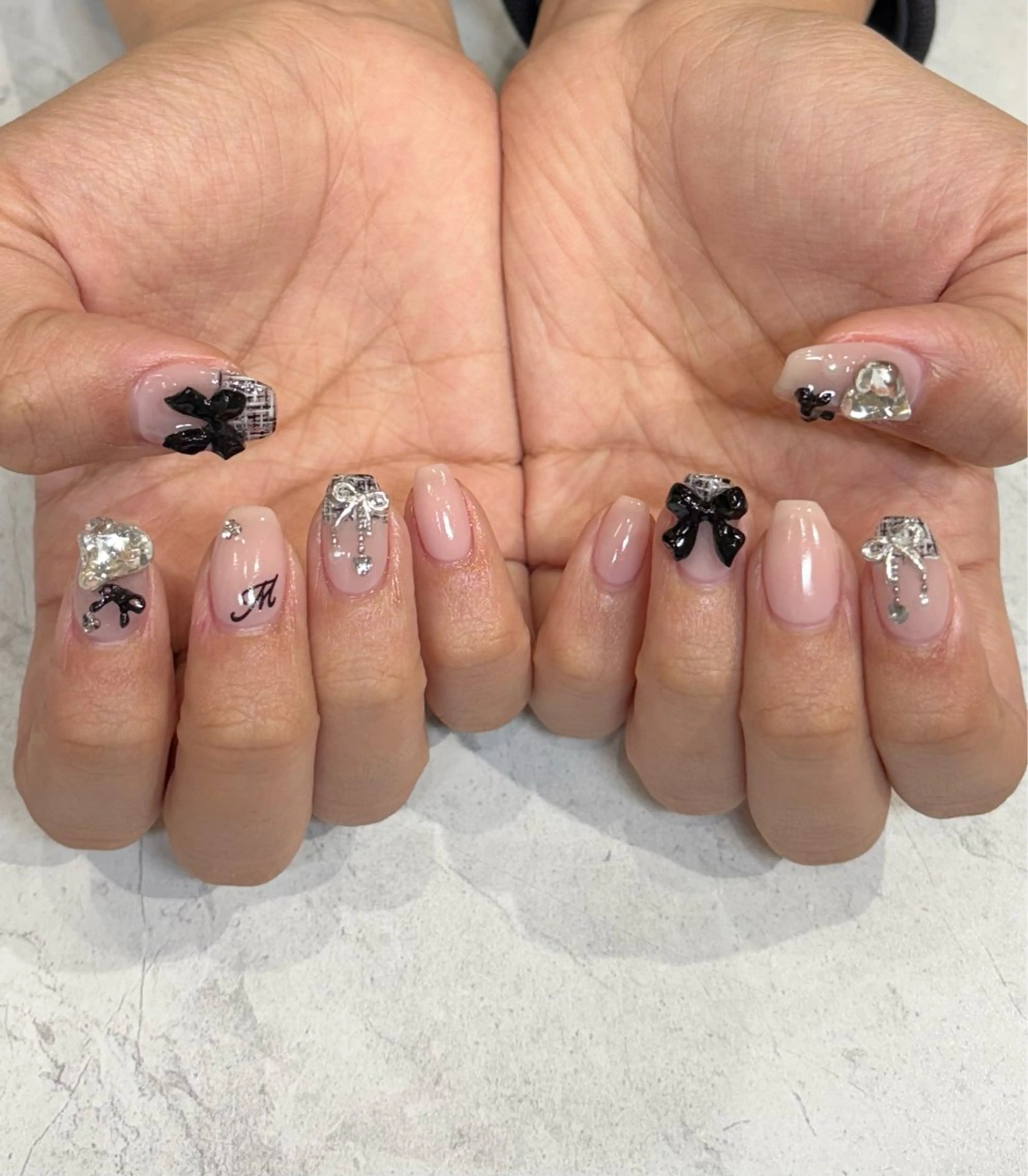 ネイル LAVIAS 【ラヴィアス】rieのネイルデザイン