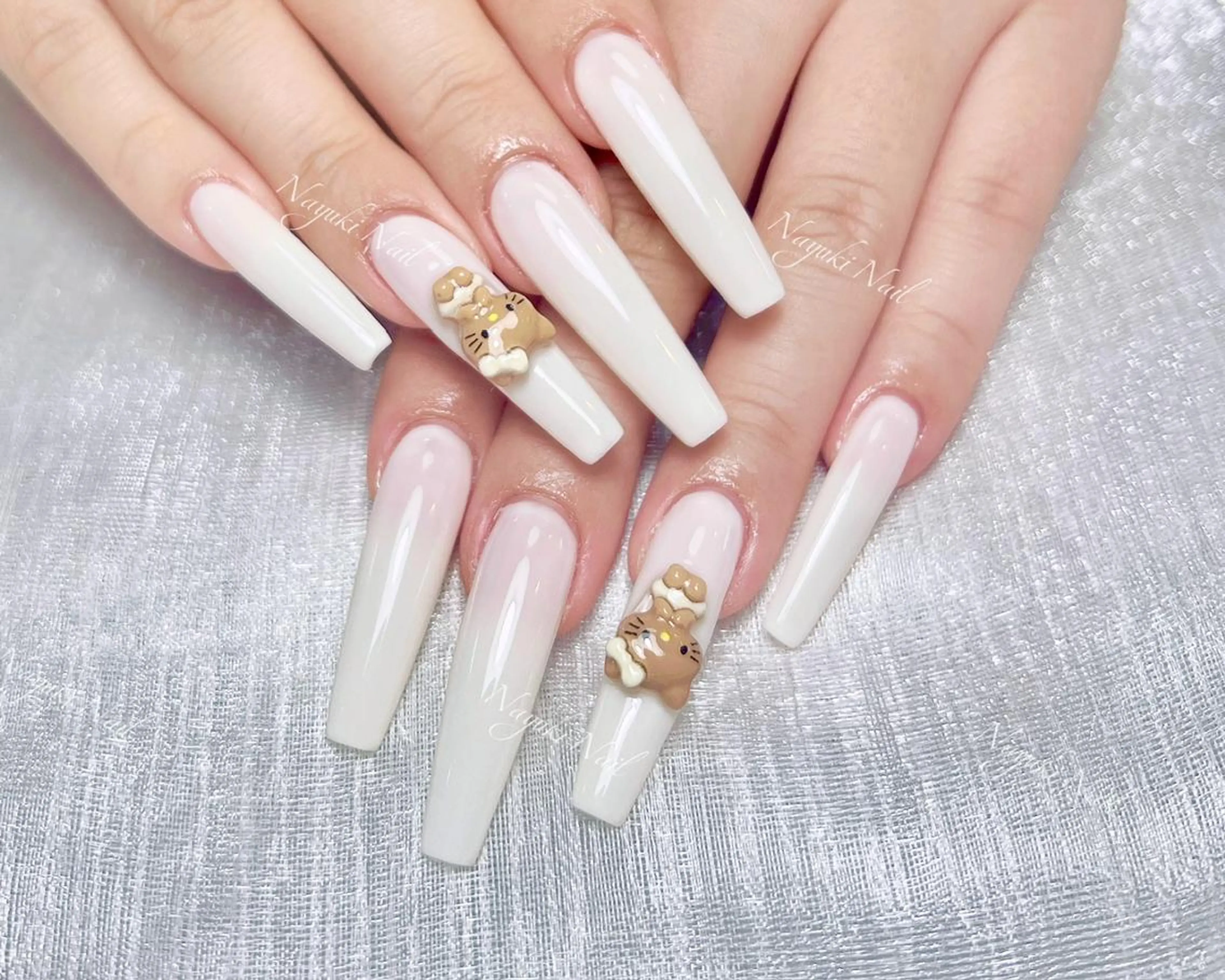 ネイル 🦋 Queenieのネイルデザイン