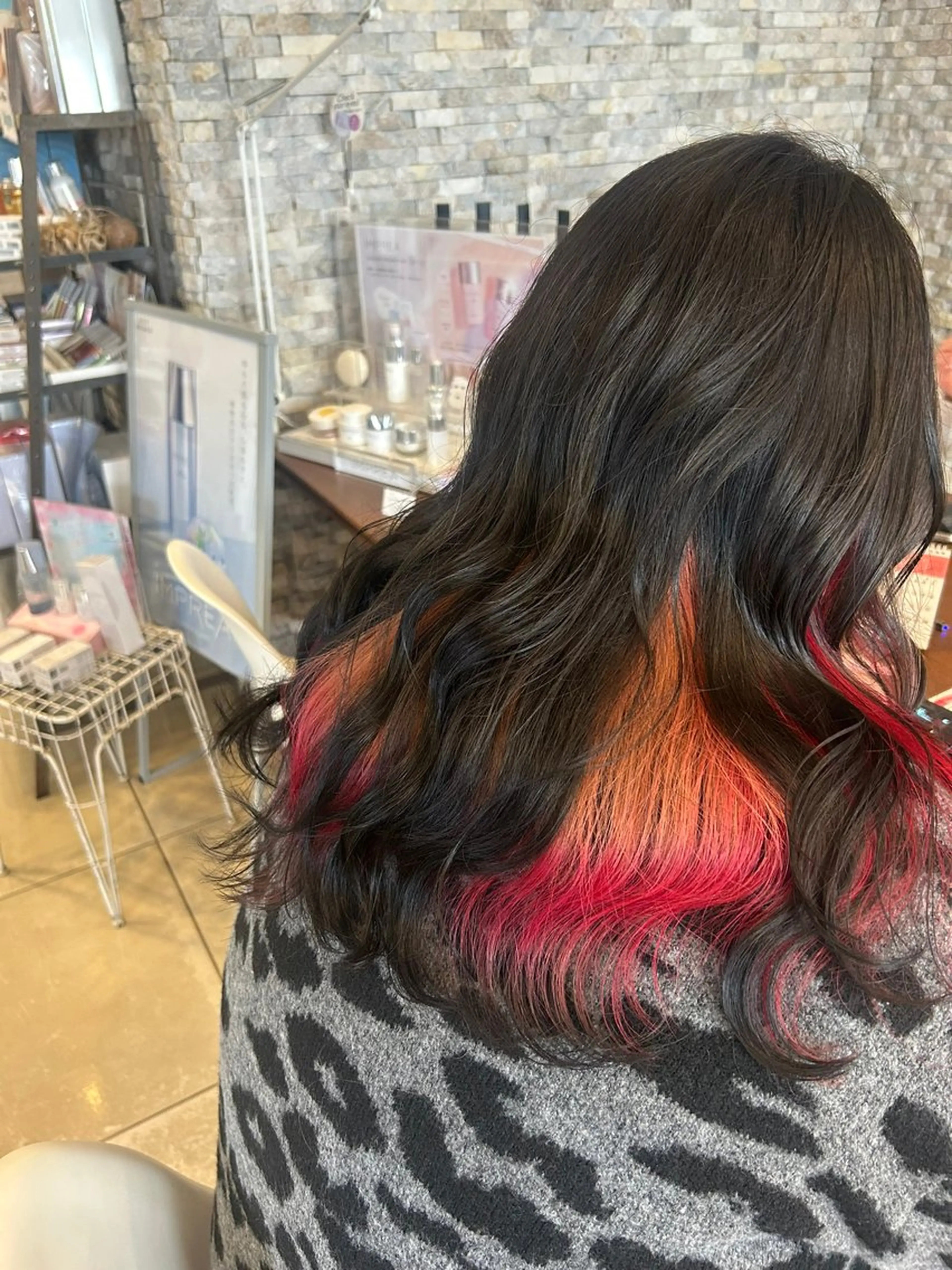 ロング カラー 丸山 莉世のヘアスタイル