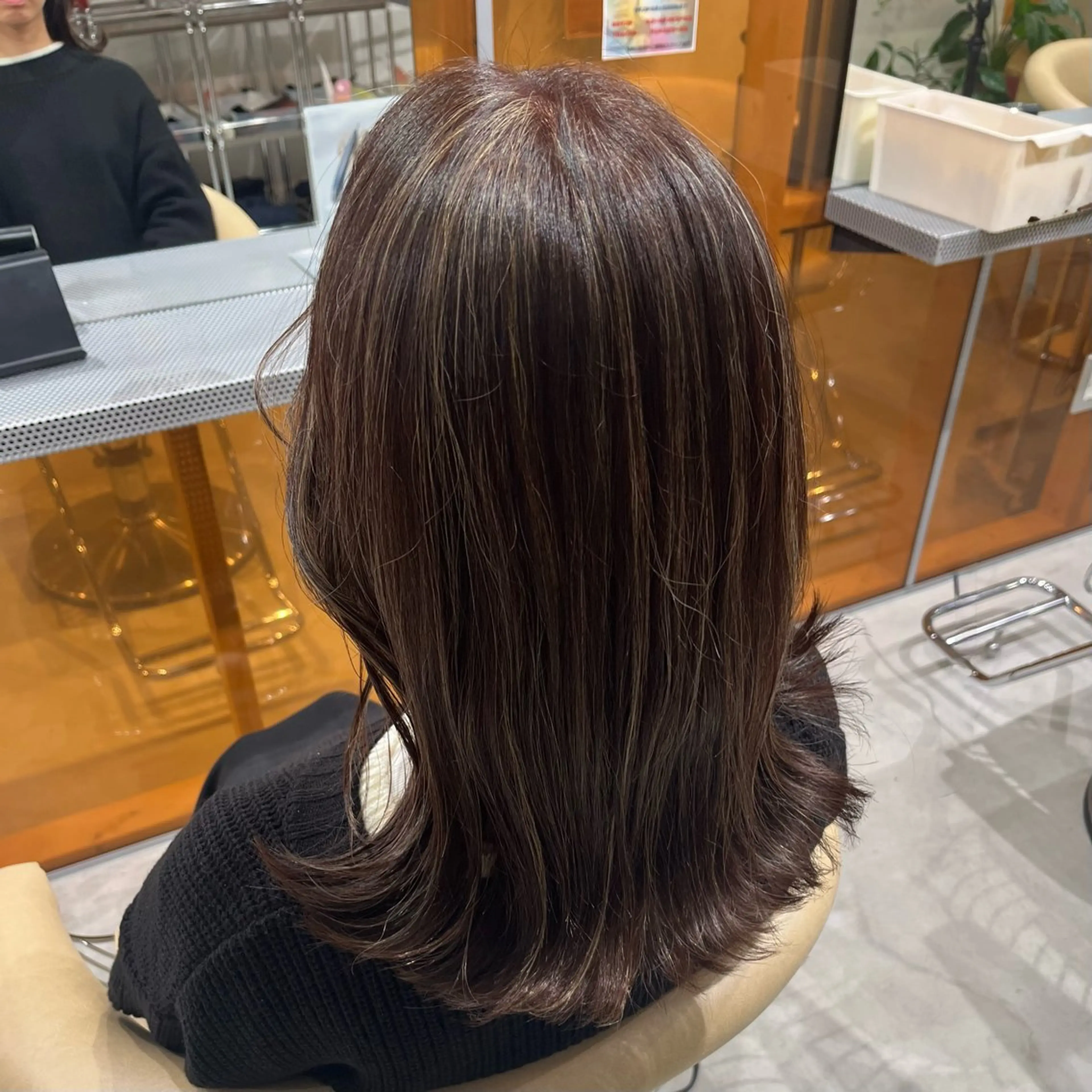 ミディアム ハイライト ユイナ/ハイトーン /透明感カラー🫧のヘアスタイル