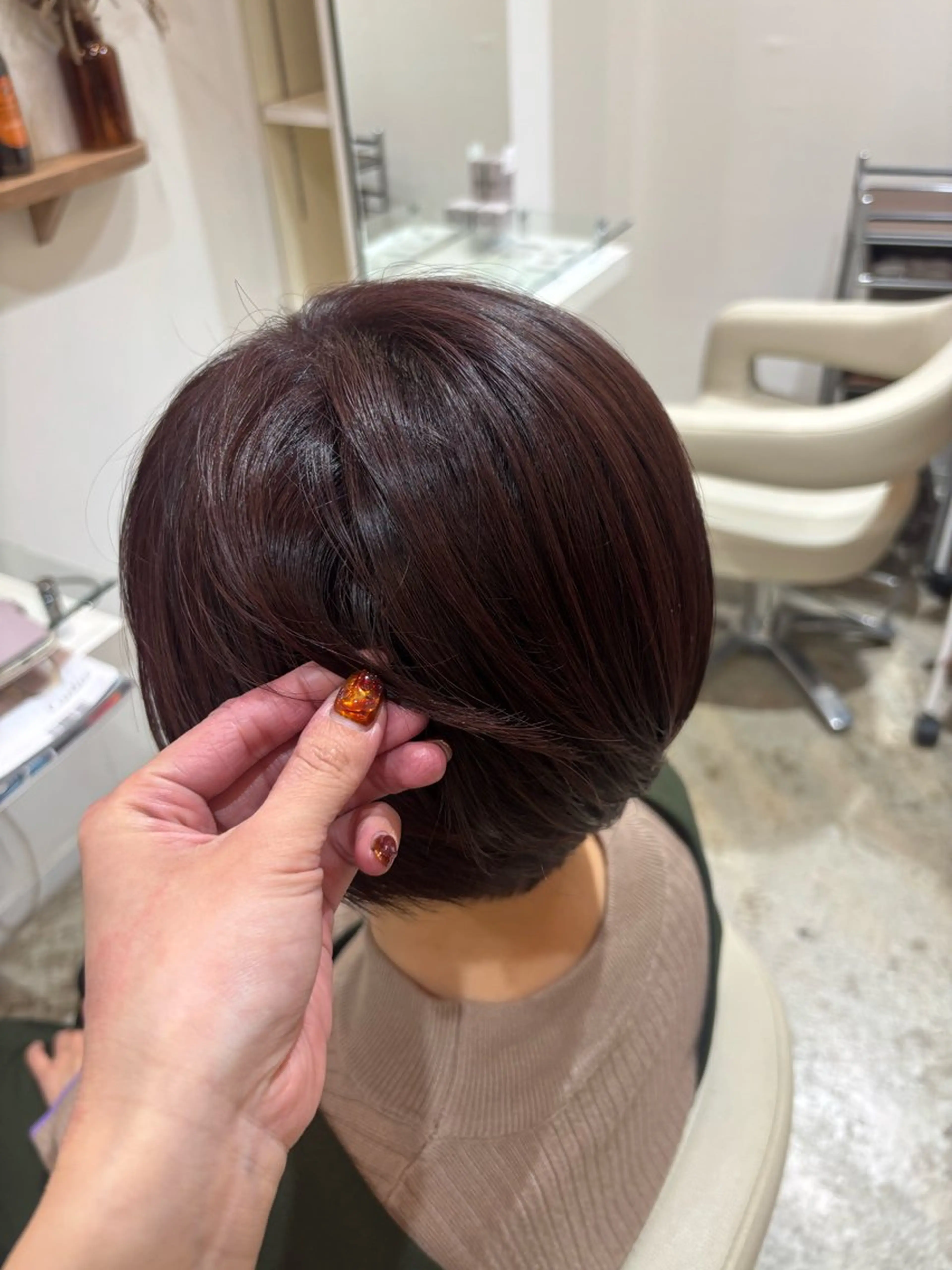 ショート カラー 透明感カラー 佐藤 優里のヘアスタイル