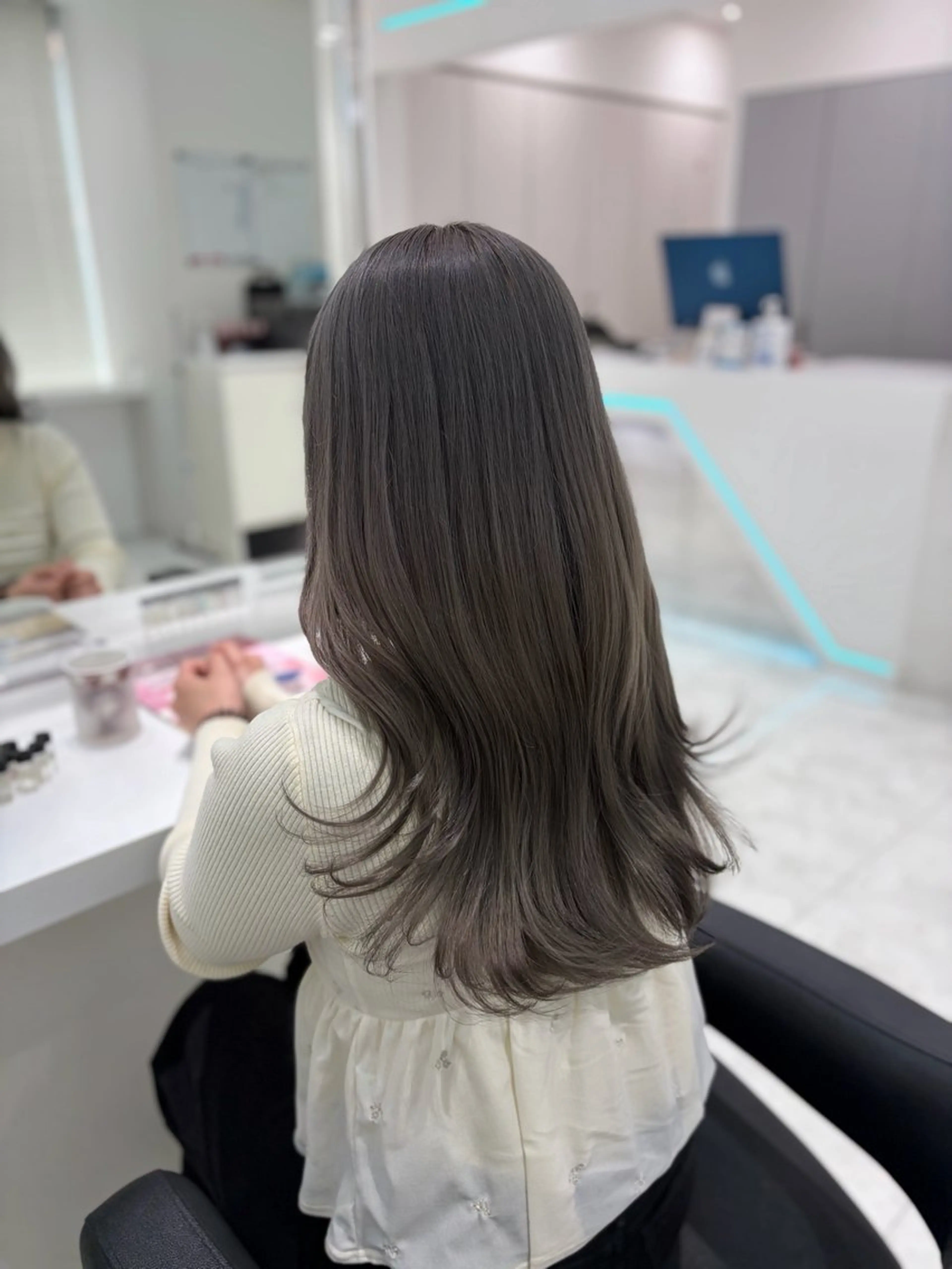 ロング カラー ヘアアレンジ カット ヘアカラー ヘッドスパ ヘアセット 💓ブリーチ特化 透明感💓あい💓のヘアスタイル