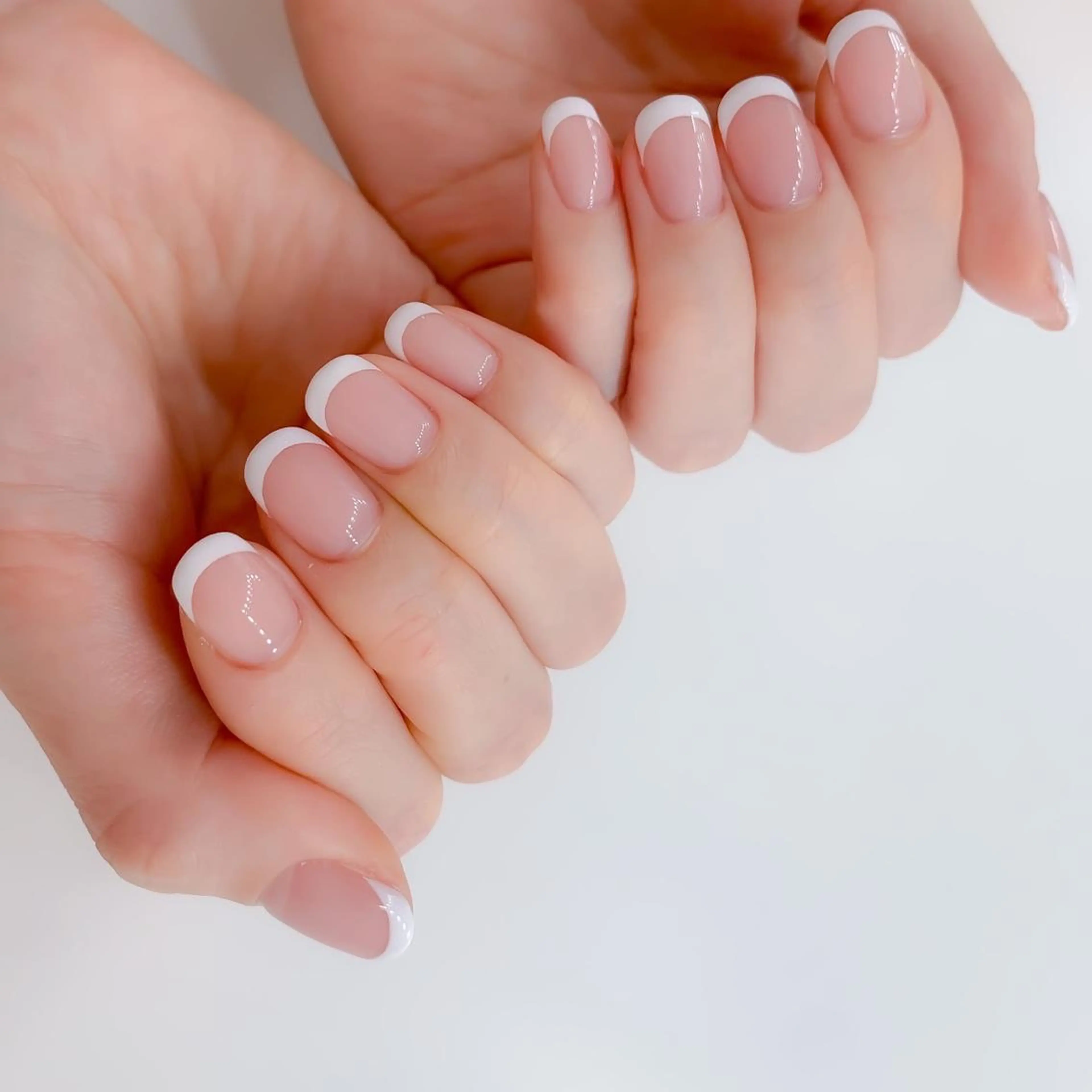 ネイル フレンチネイル シンプルネイル mew mew kotomiのネイルデザイン