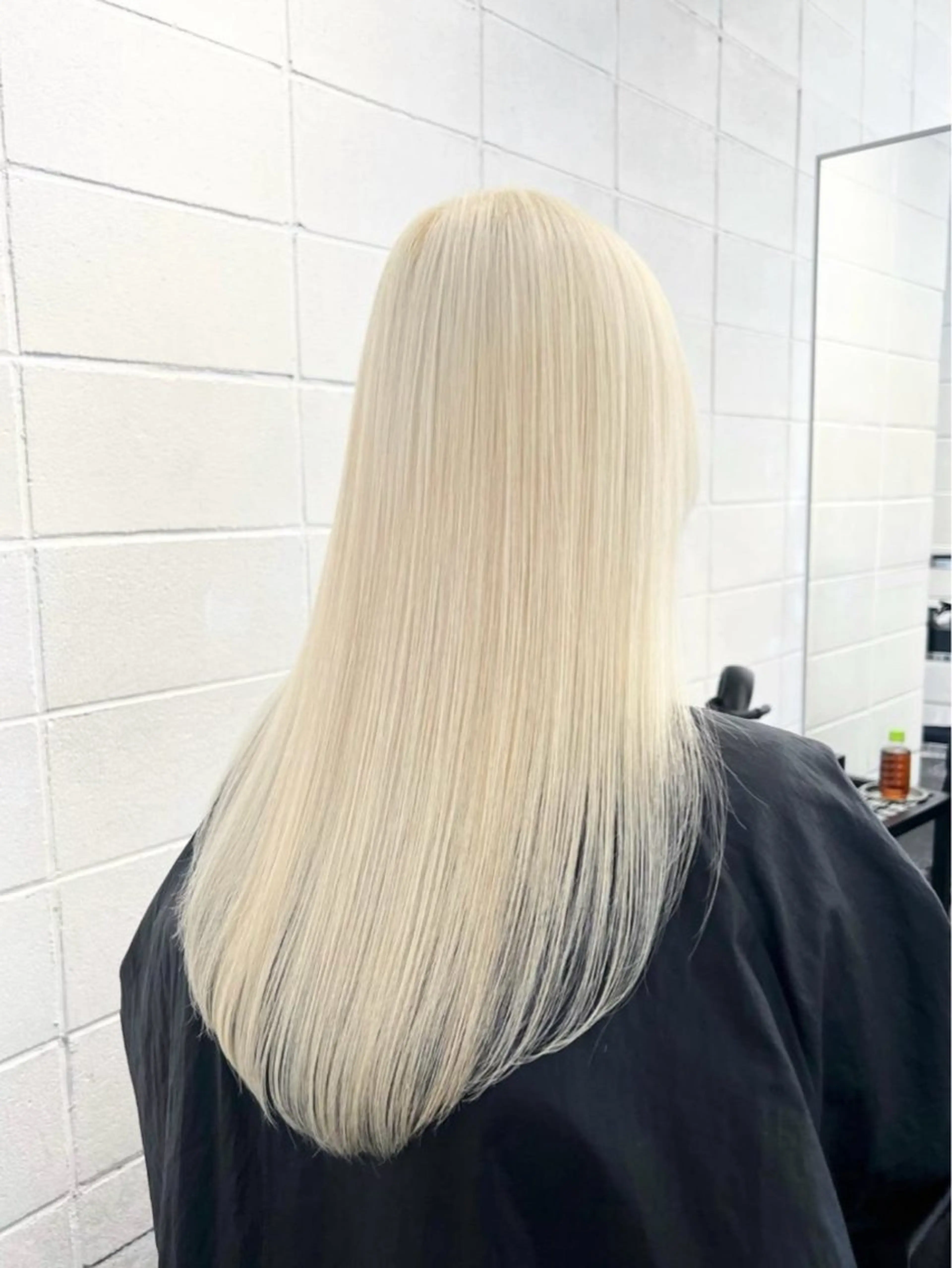 ロング カラー アッシュ ベージュカラー ブリーチ ブロンド ブラウンカラー カット ヘアカラー トリートメント ブリーチ　ハイトーン 特化🌈フジタハルキのヘアスタイル