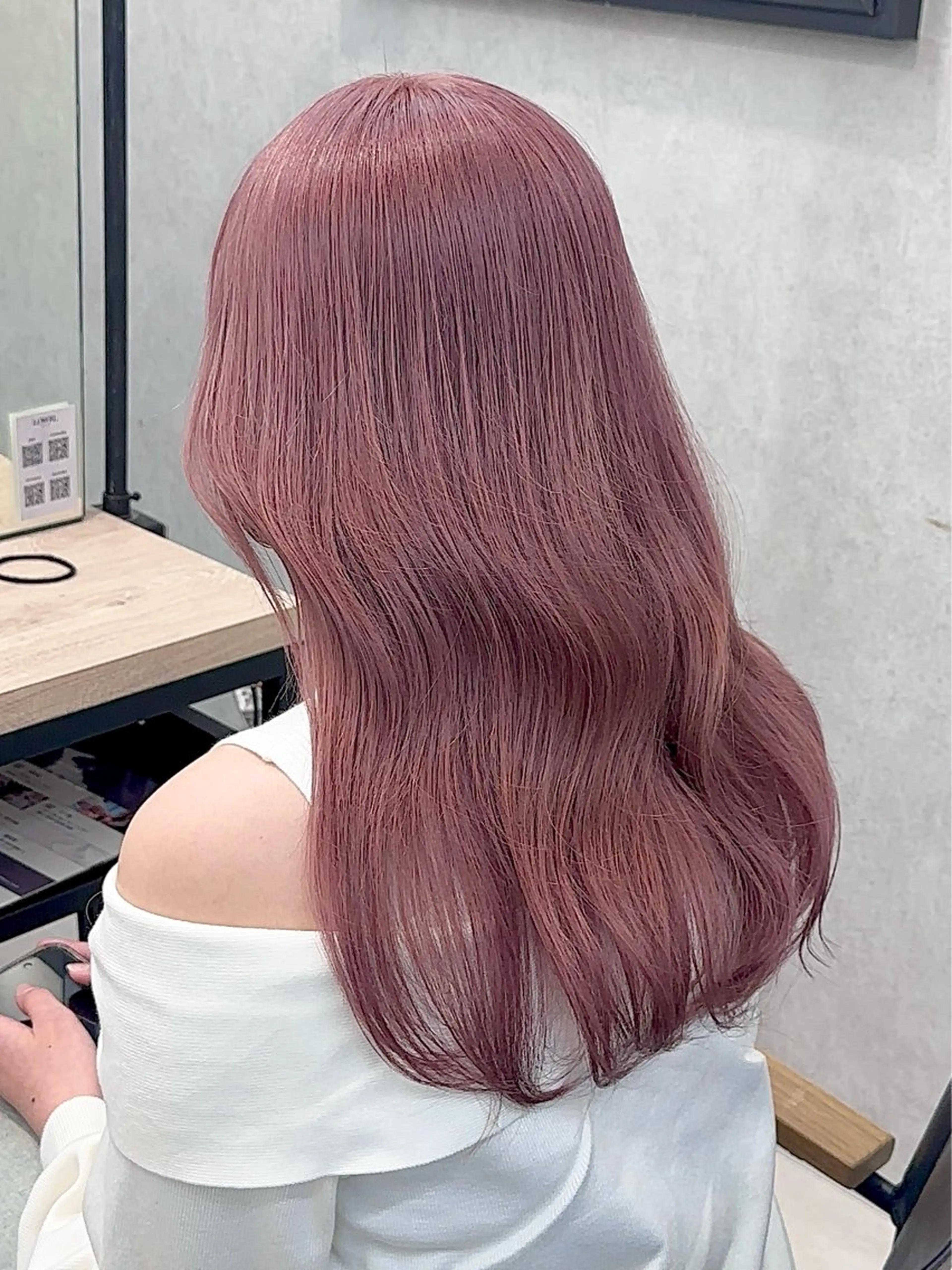 セミロング カラー ヘアカラー ✨渋谷ハイトーン 功太郎のヘアスタイル