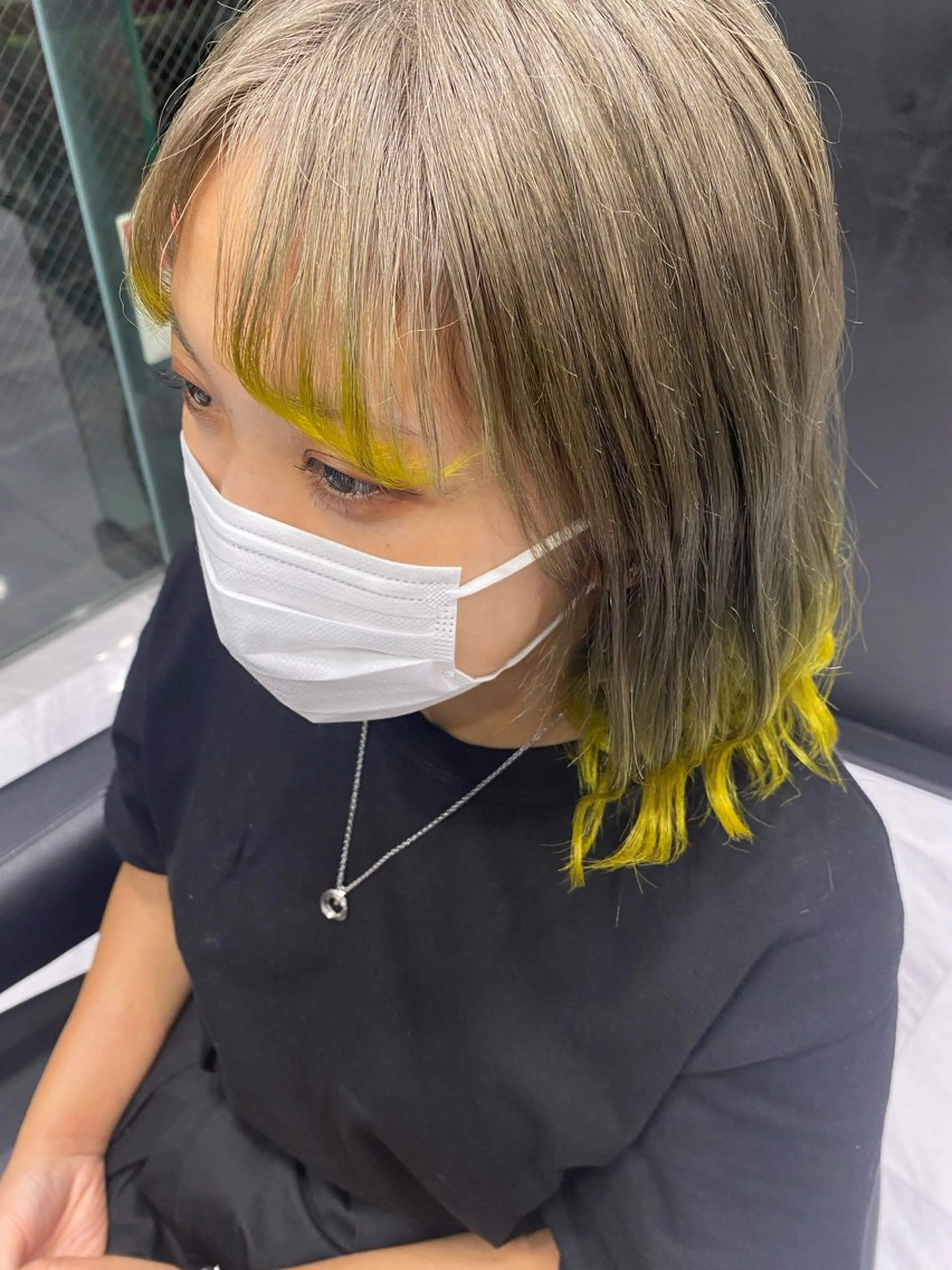 ミディアム カラー ミストバング ベージュカラー ブリーチ デザインカラー イヤリングカラー 🍒KUMAGAI 🍒のヘアスタイル