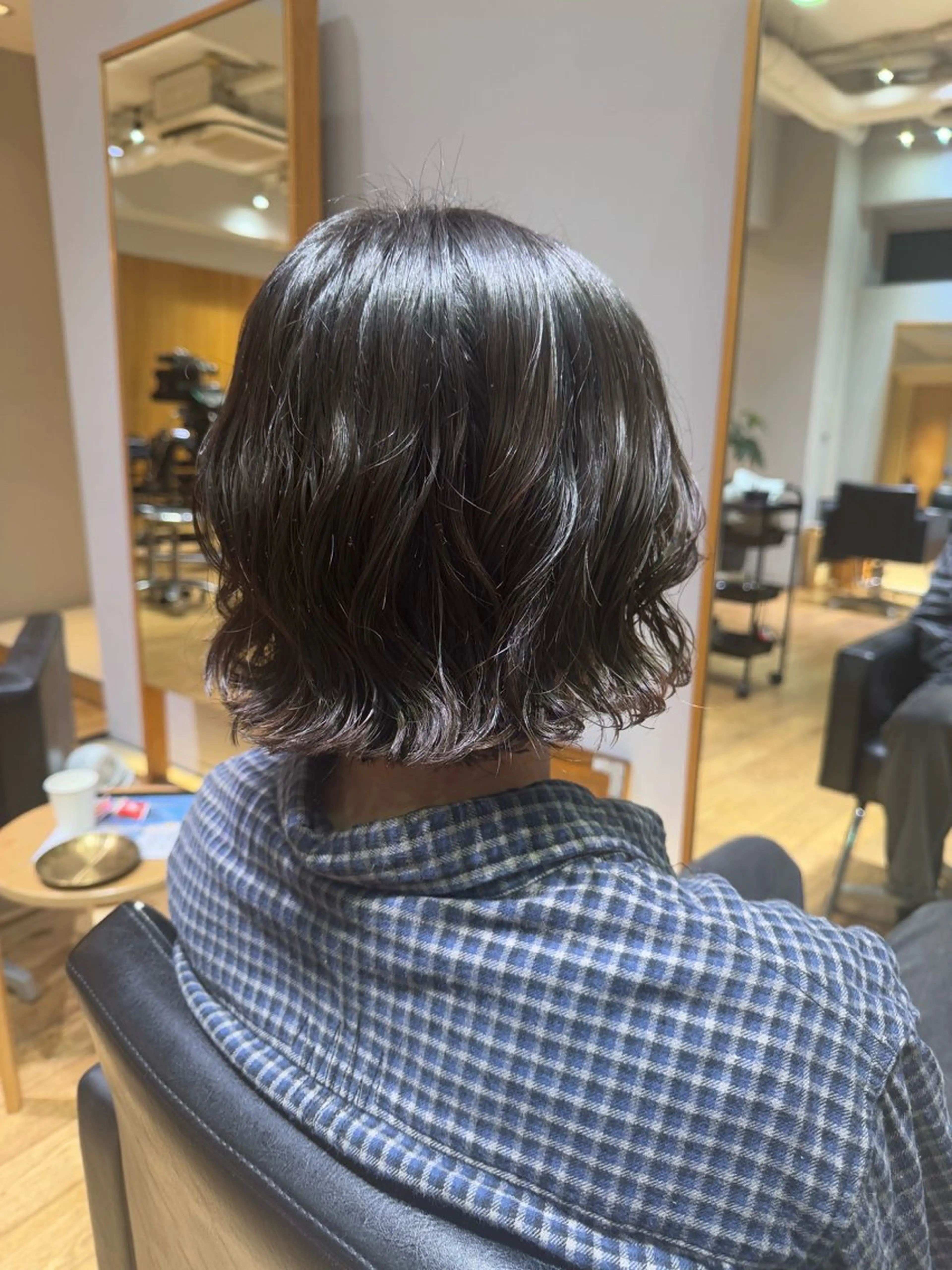 ショート カット パーマ 大人可愛い♡コテ巻き パーマ🌼杉田 萌恵のヘアスタイル